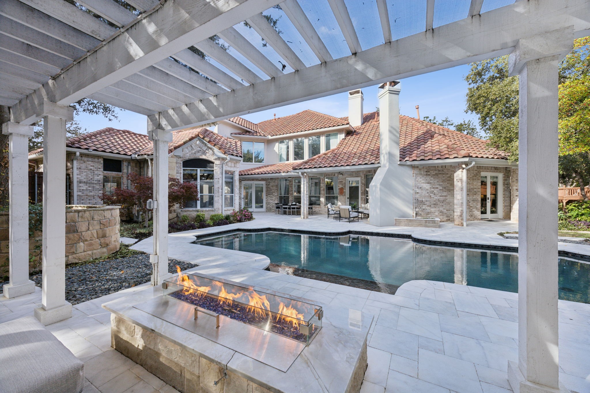 6404 Lake Forest Drive