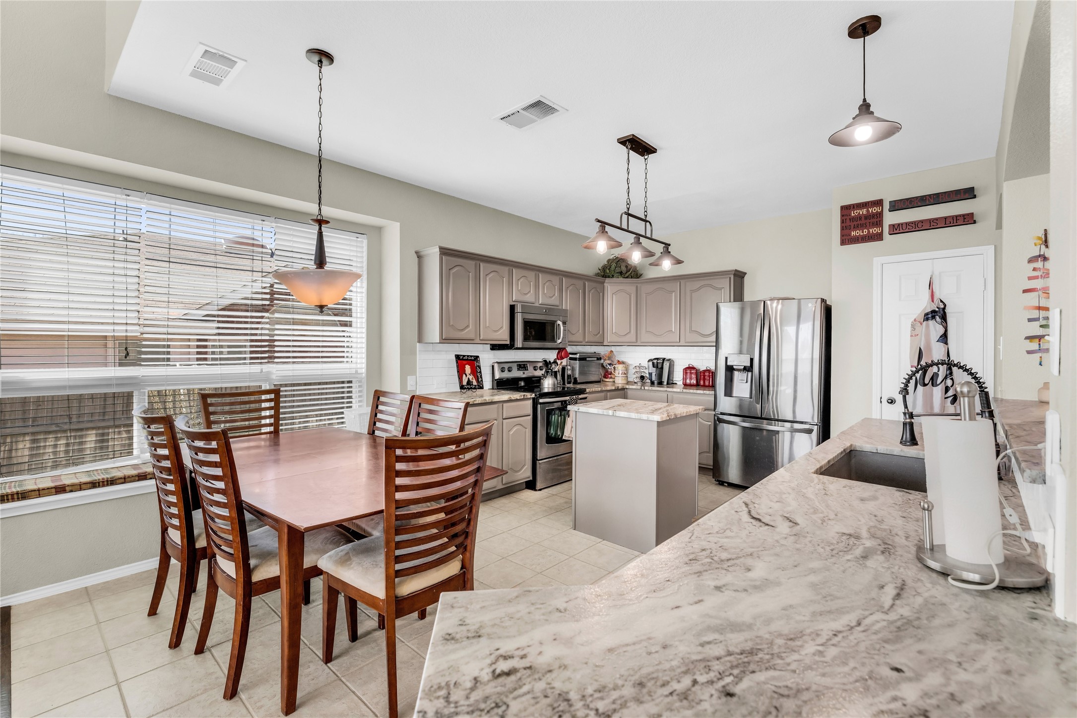 3616 Stanford Drive