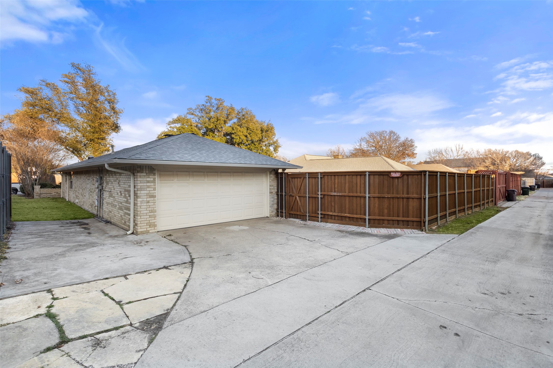 2605 Bunker Hill Circle