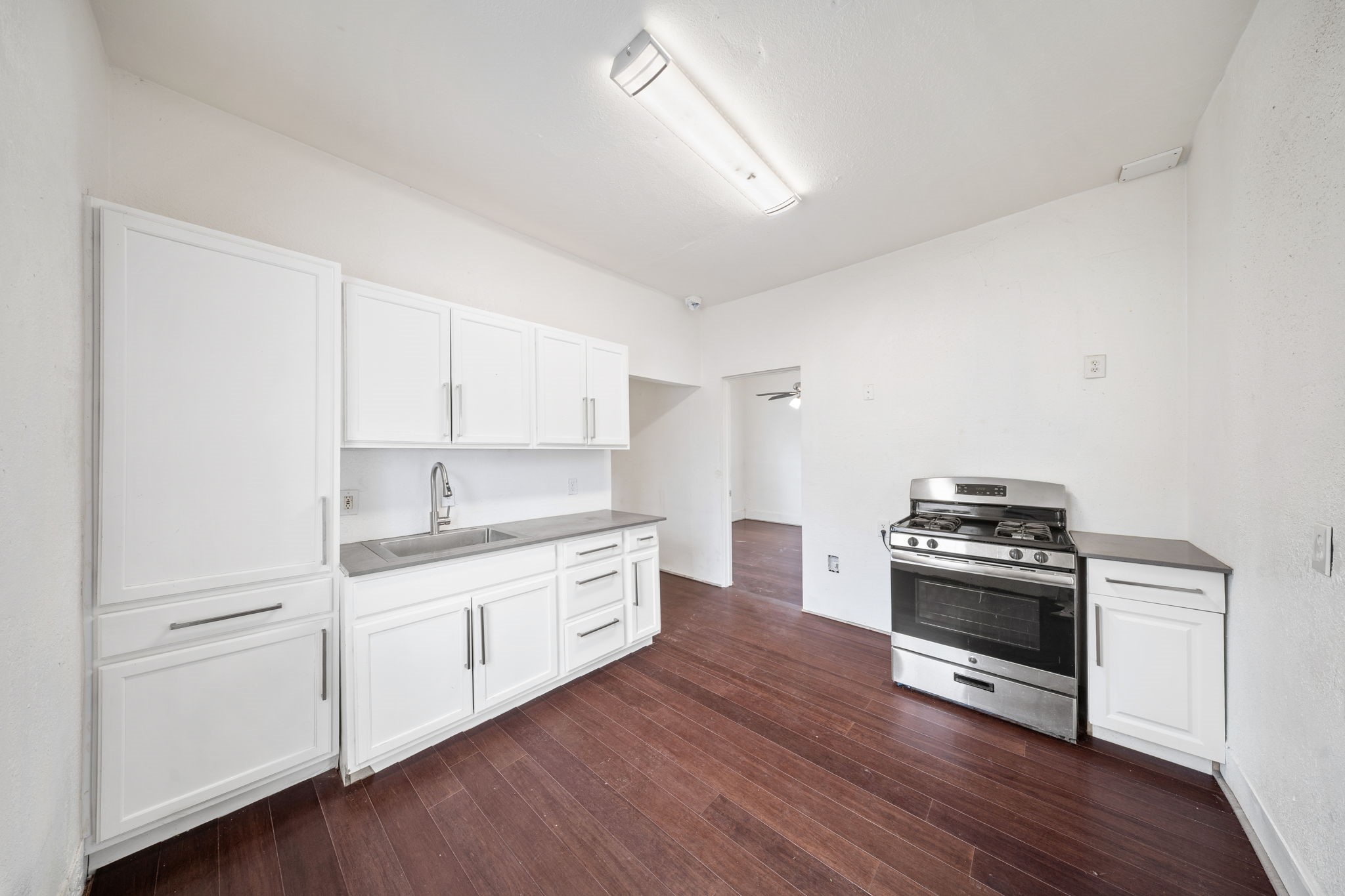 229 W Jerden