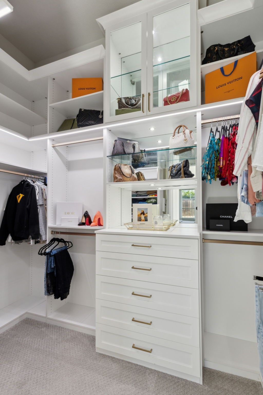 16213 Benbrook Boulevard