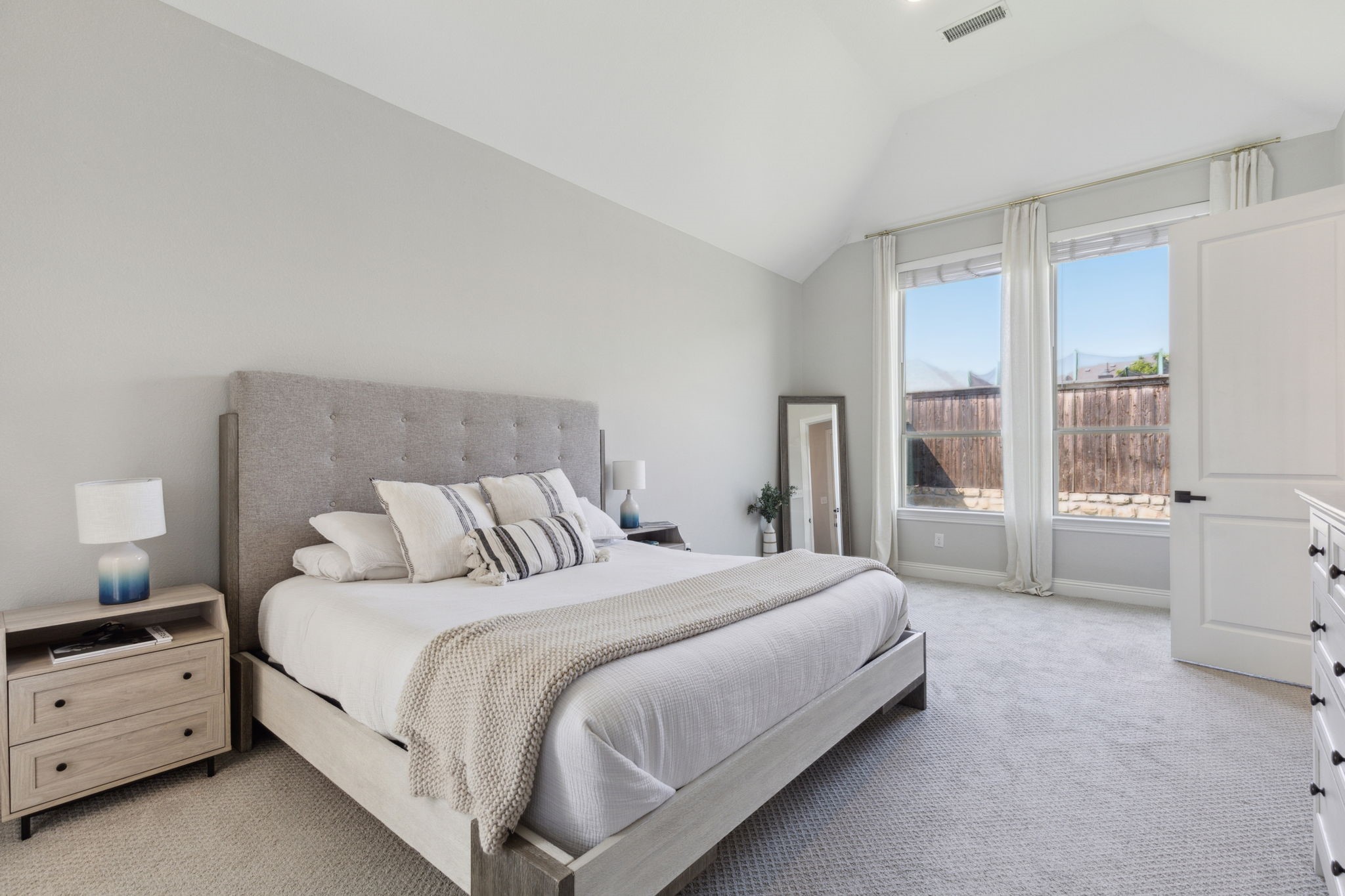 16213 Benbrook Boulevard