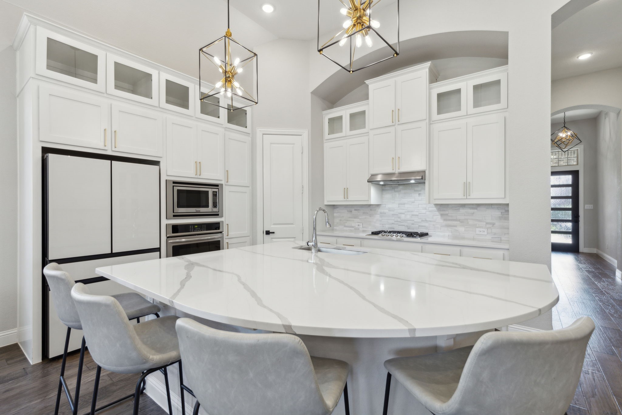 16213 Benbrook Boulevard