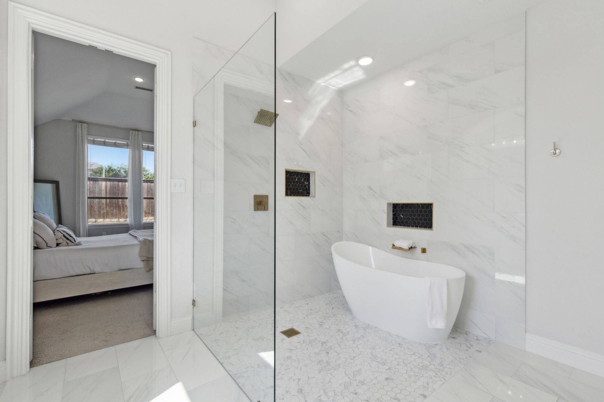 16213 Benbrook Boulevard