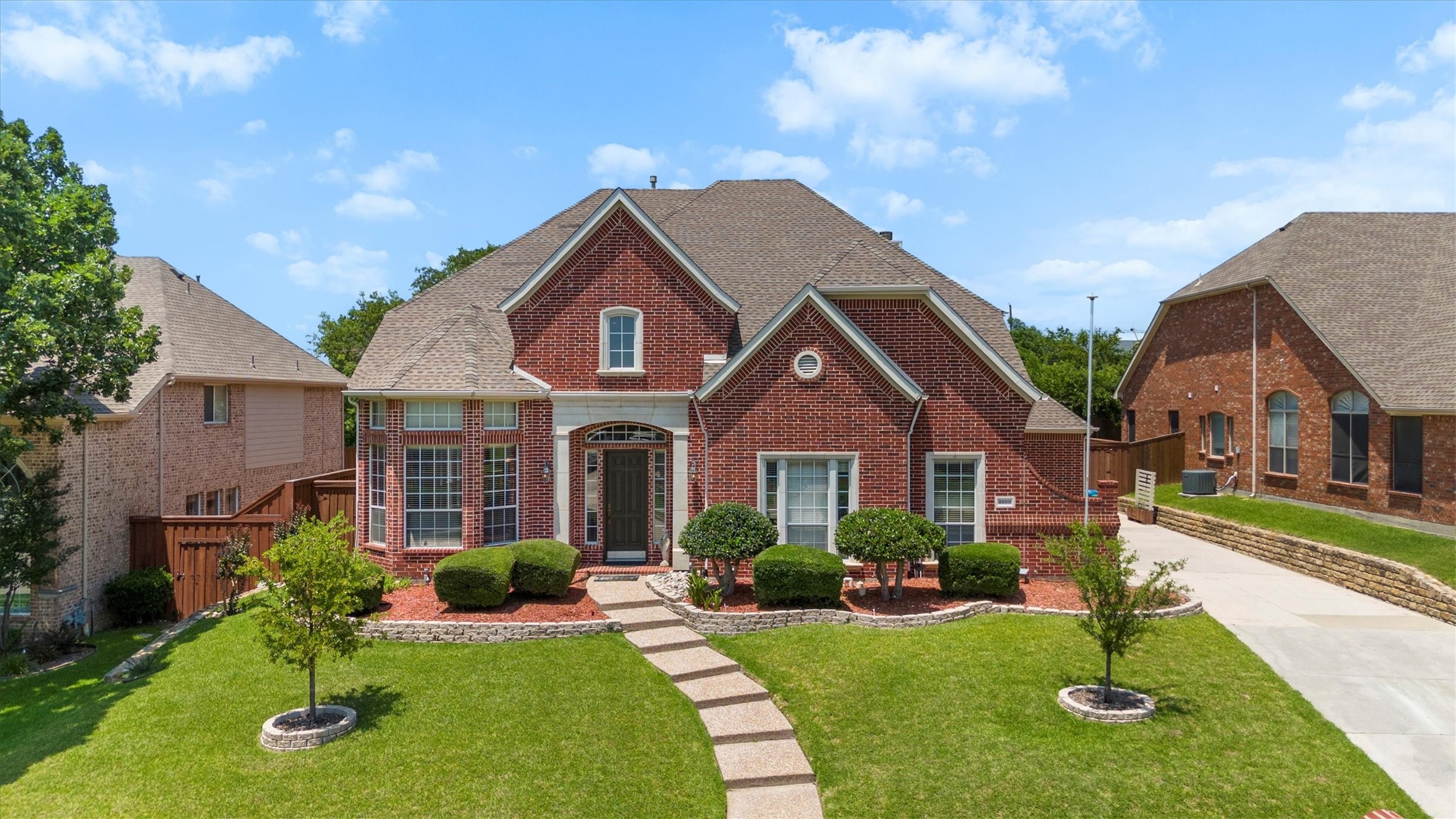 2609 Green Oak Drive