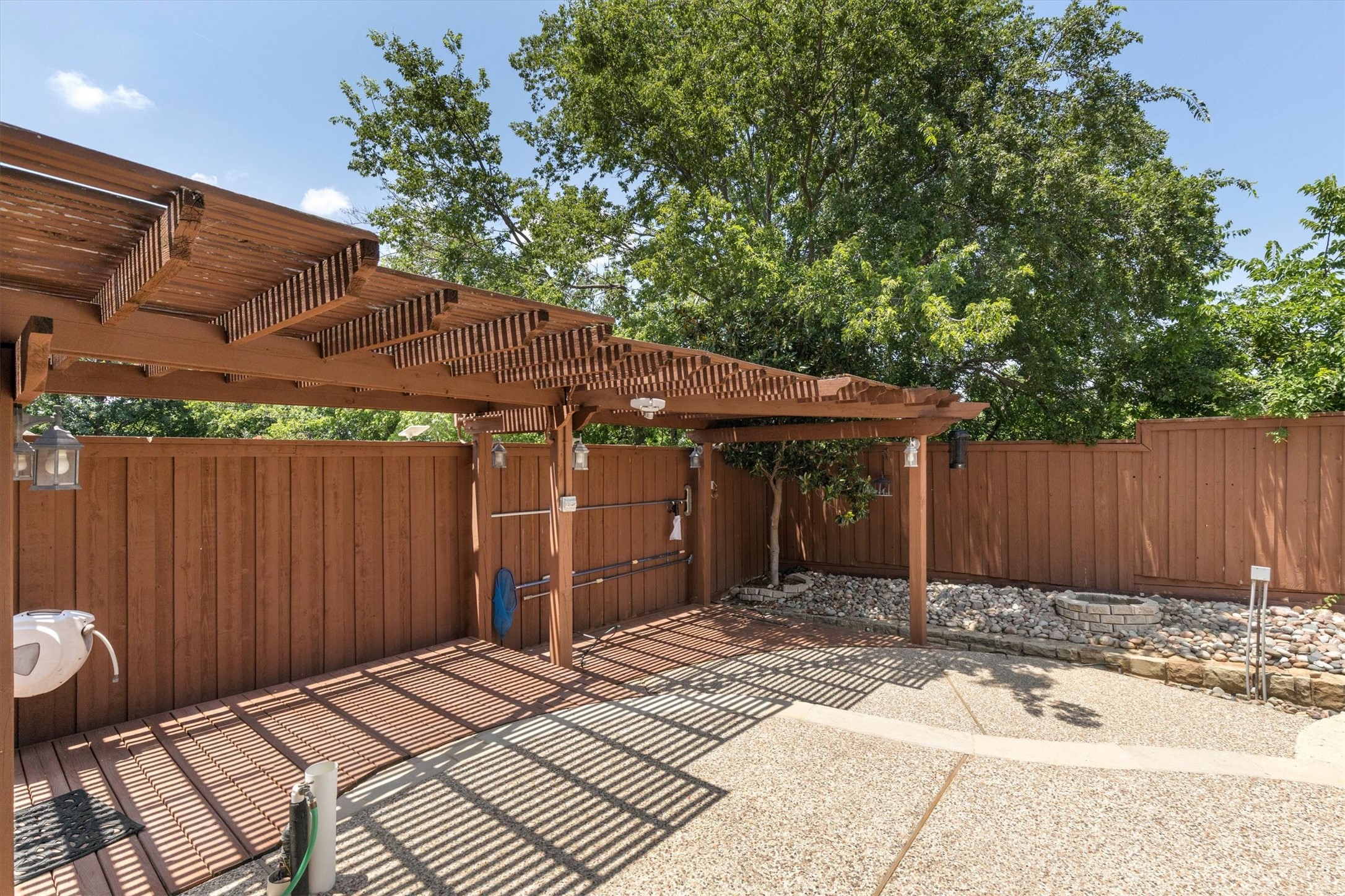 2609 Green Oak Drive