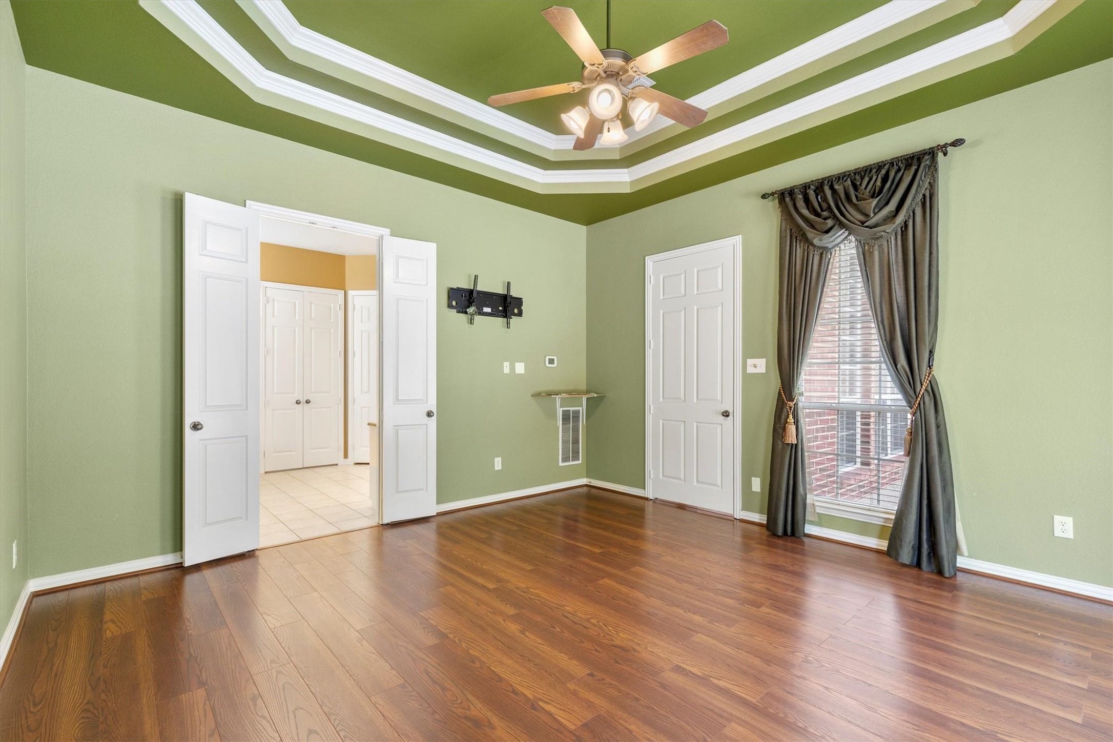 2609 Green Oak Drive