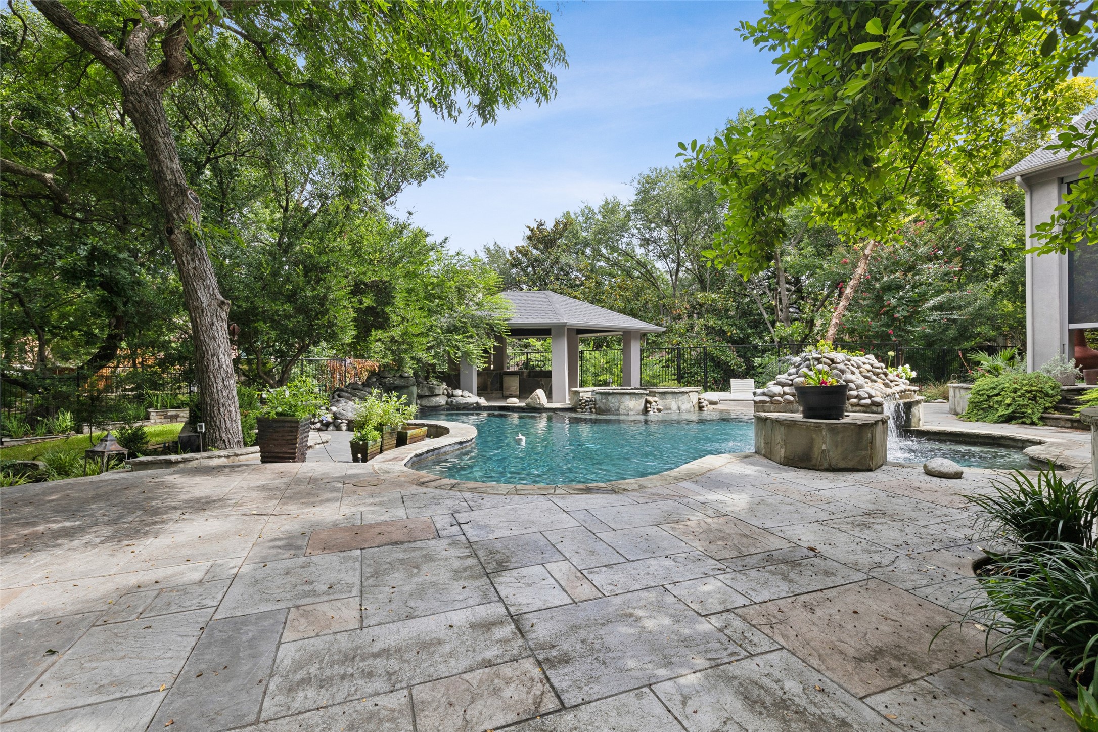 6617 Shady Creek Circle
