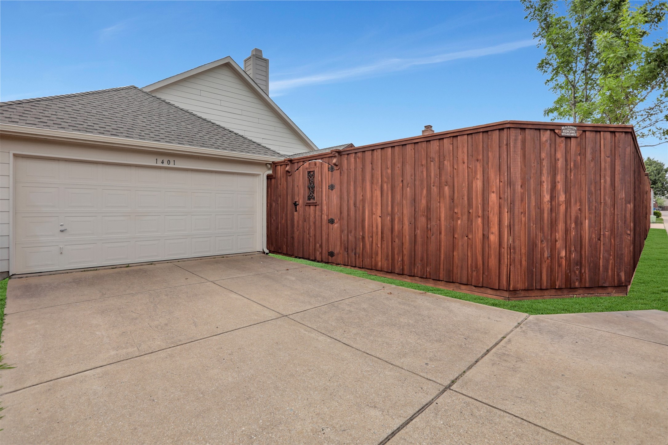 1401 Cedar Springs Drive
