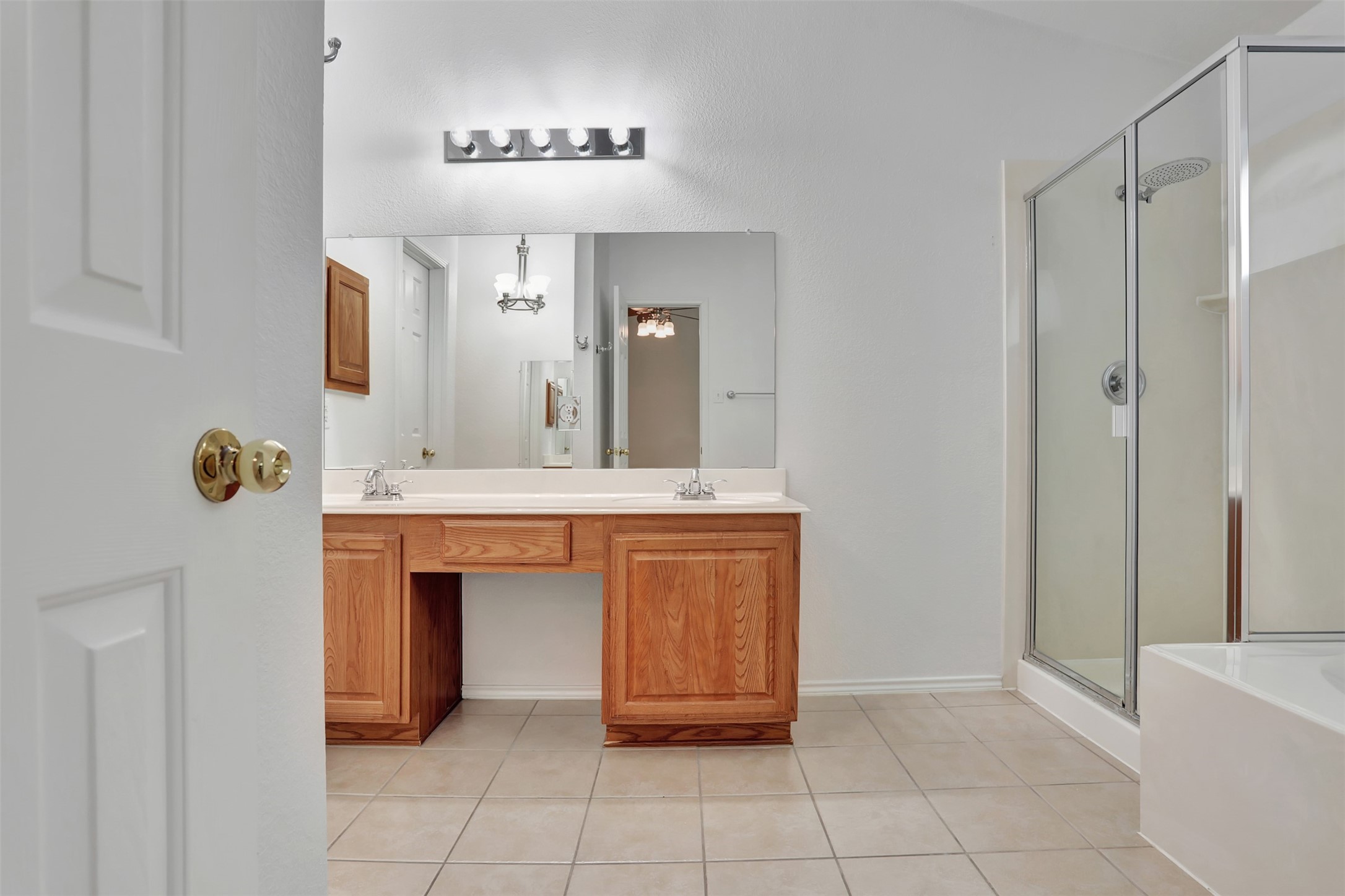 1401 Cedar Springs Drive