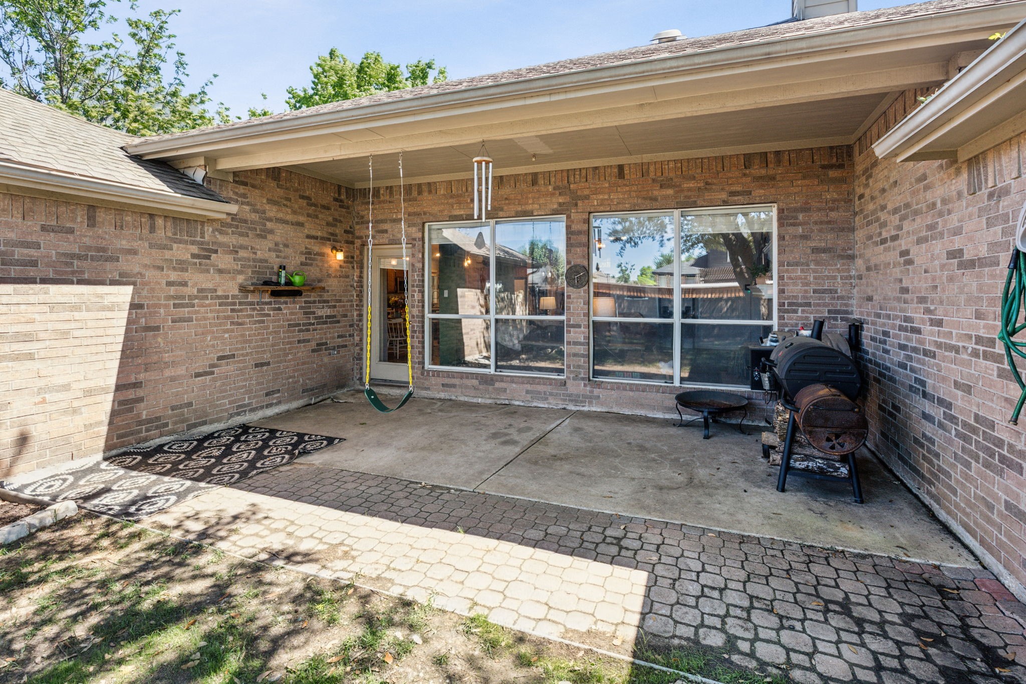3207 Lakehurst Drive