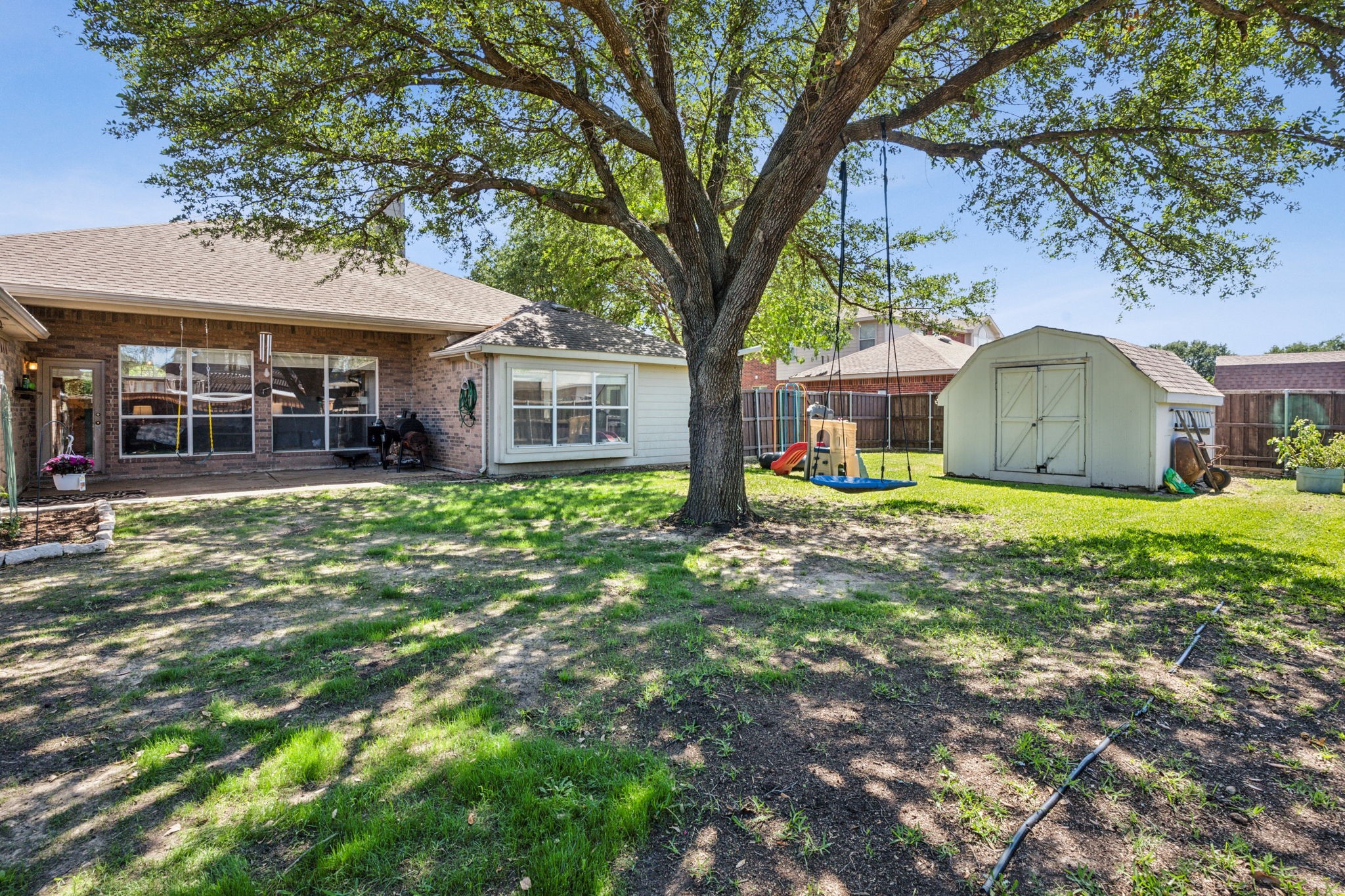 3207 Lakehurst Drive
