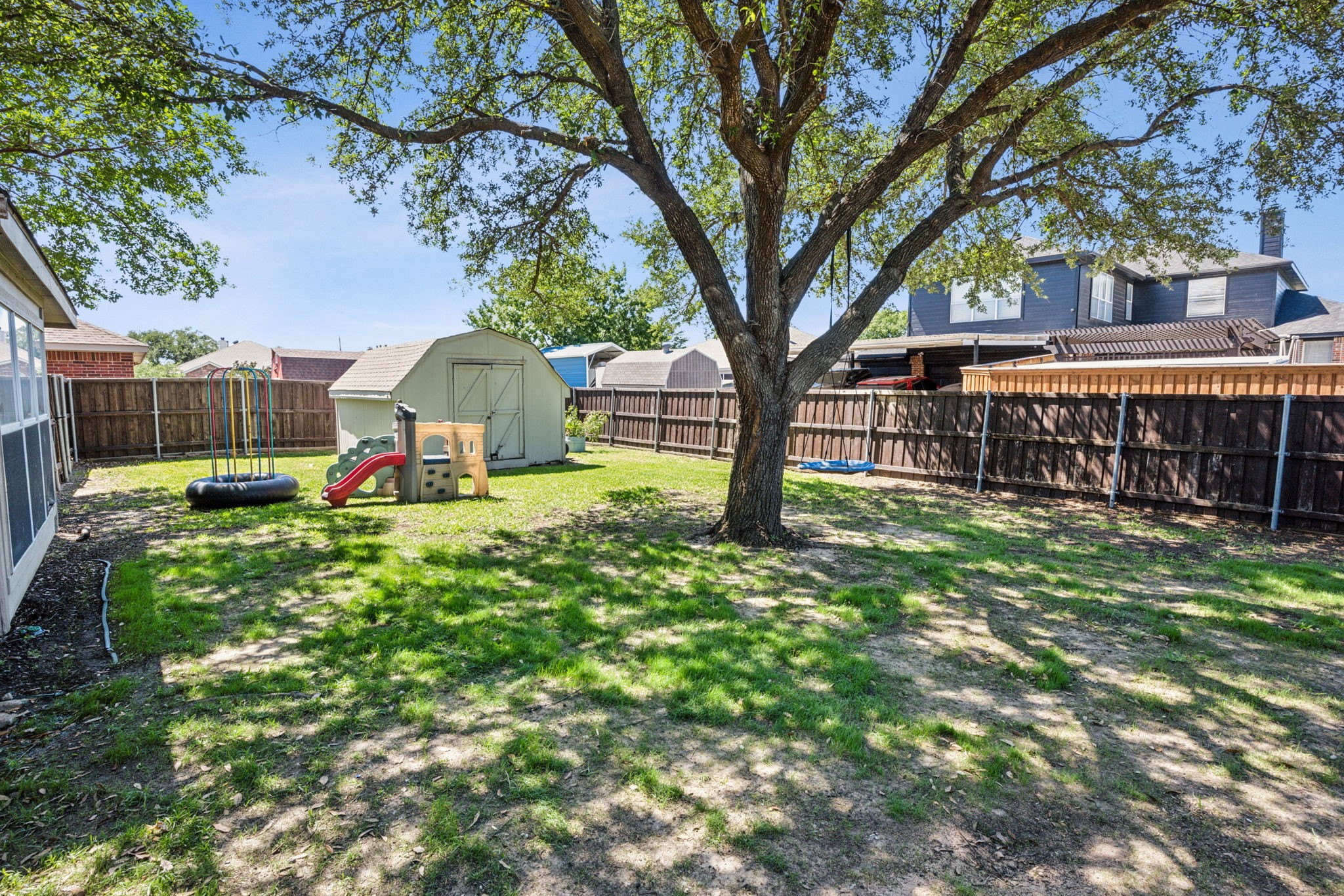 3207 Lakehurst Drive