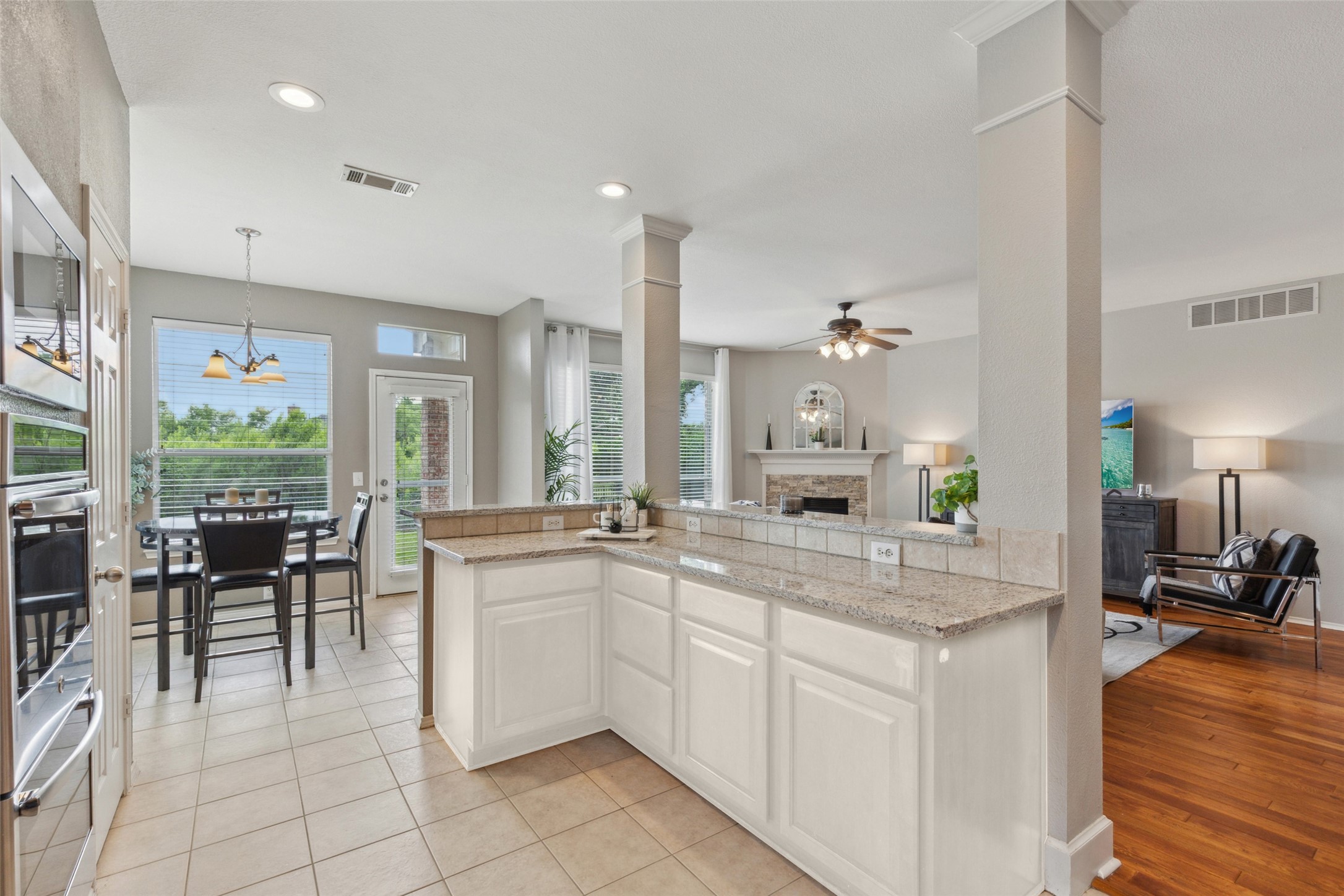 11487 Balcones Drive