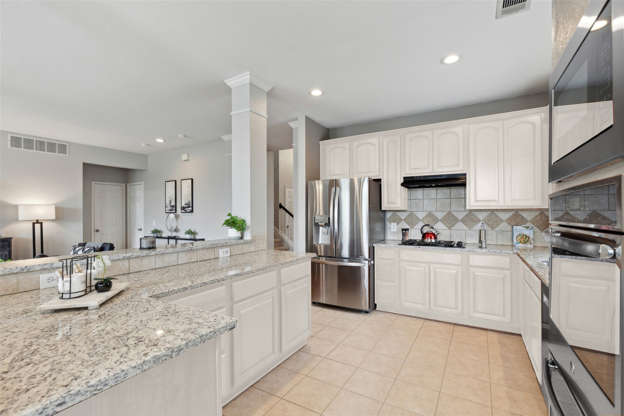 11487 Balcones Drive