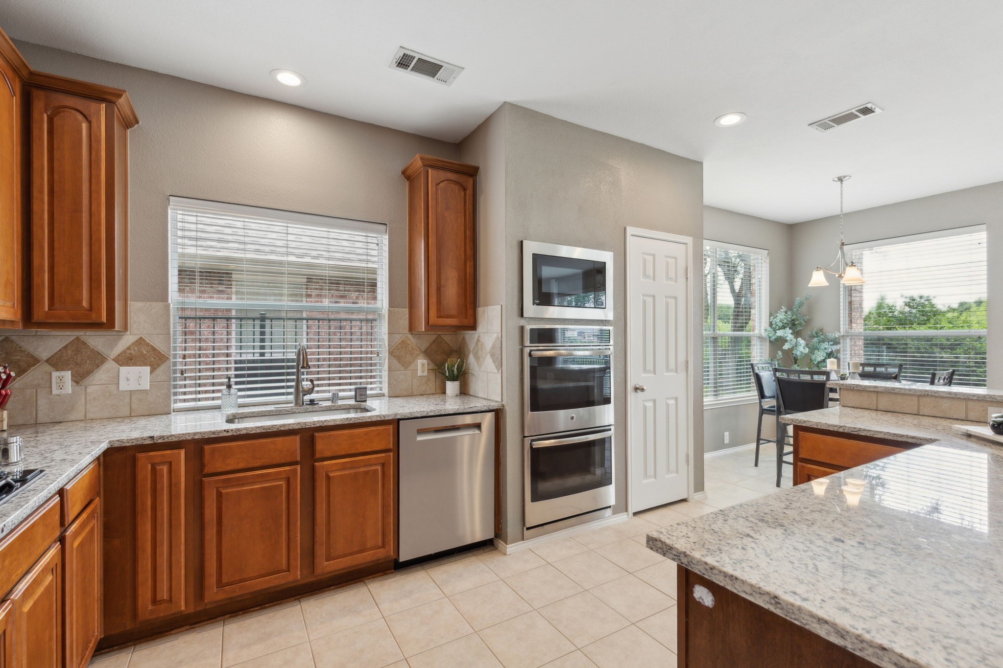 11487 Balcones Drive