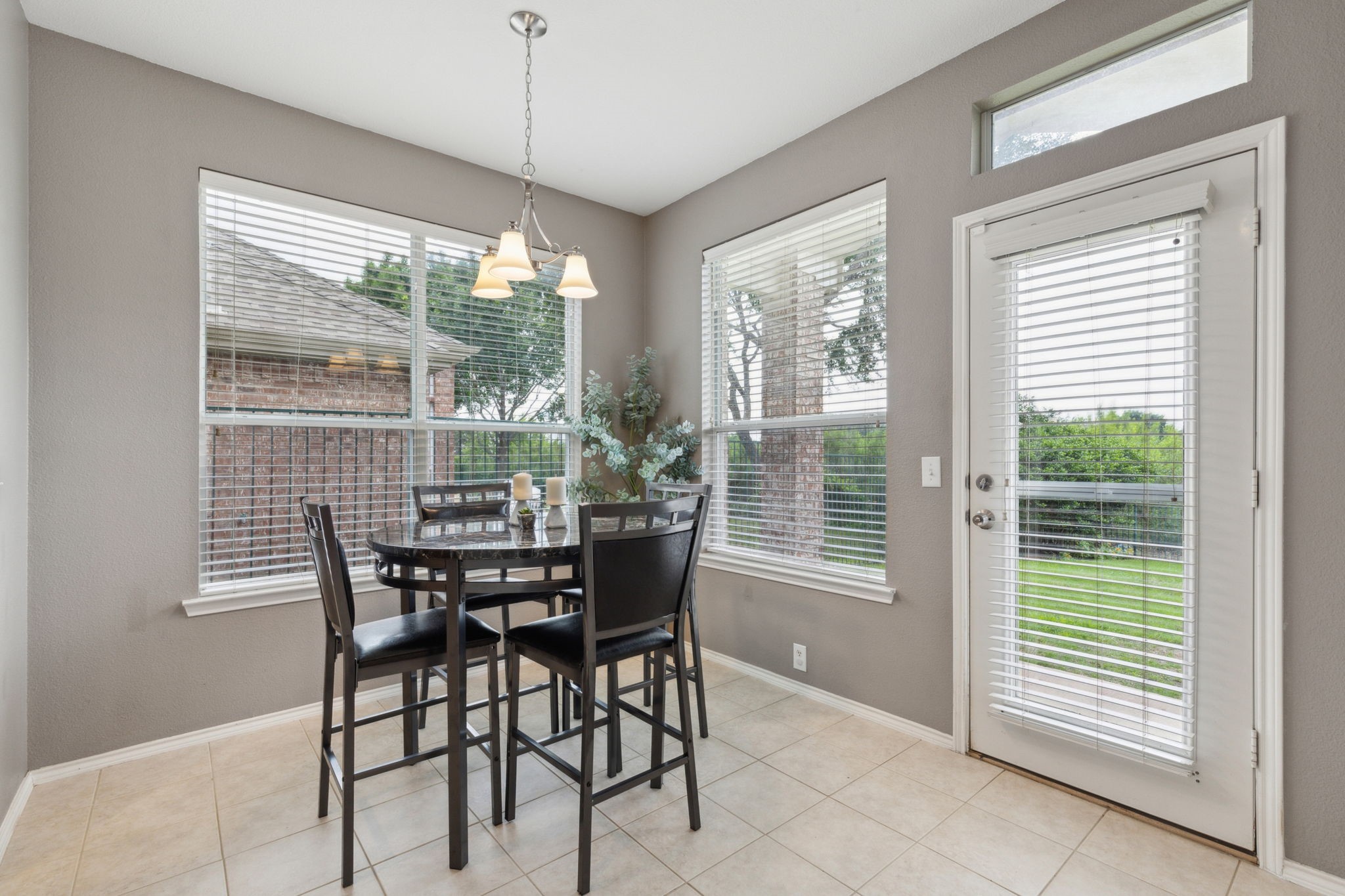 11487 Balcones Drive