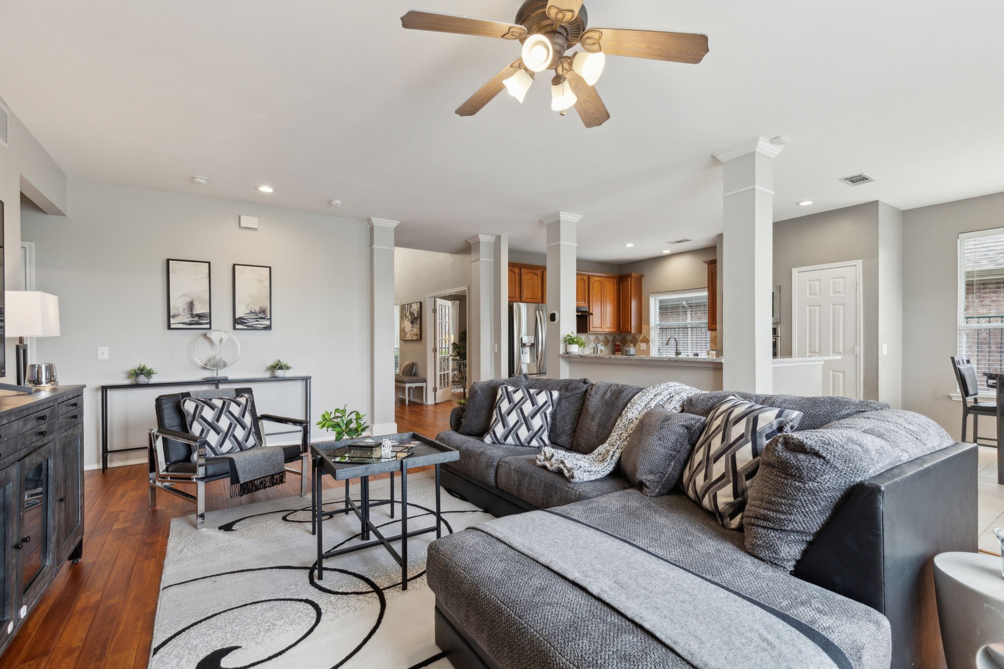 11487 Balcones Drive