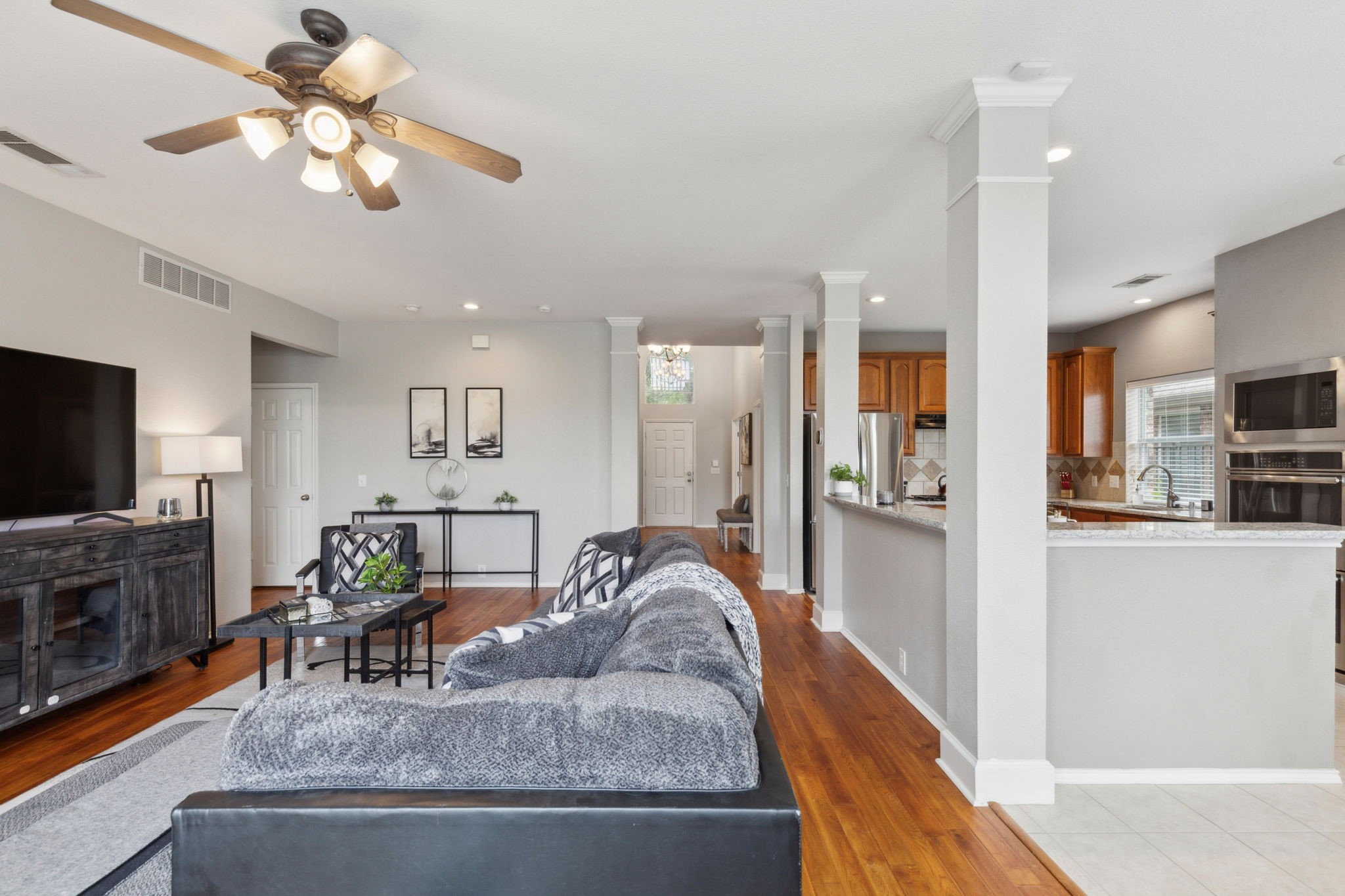 11487 Balcones Drive