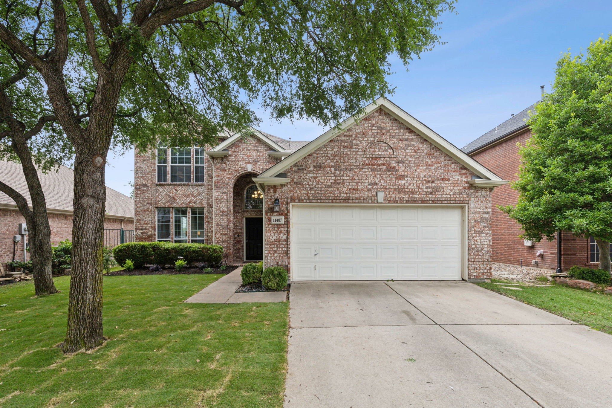 11487 Balcones Drive