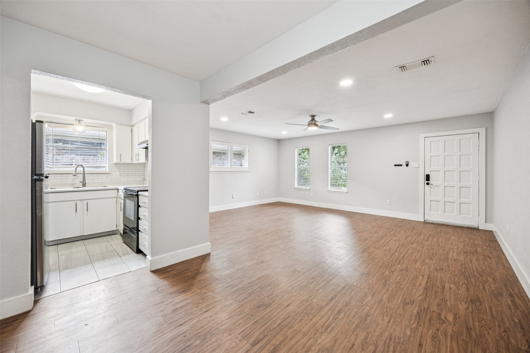 2529 W Twelfth Street