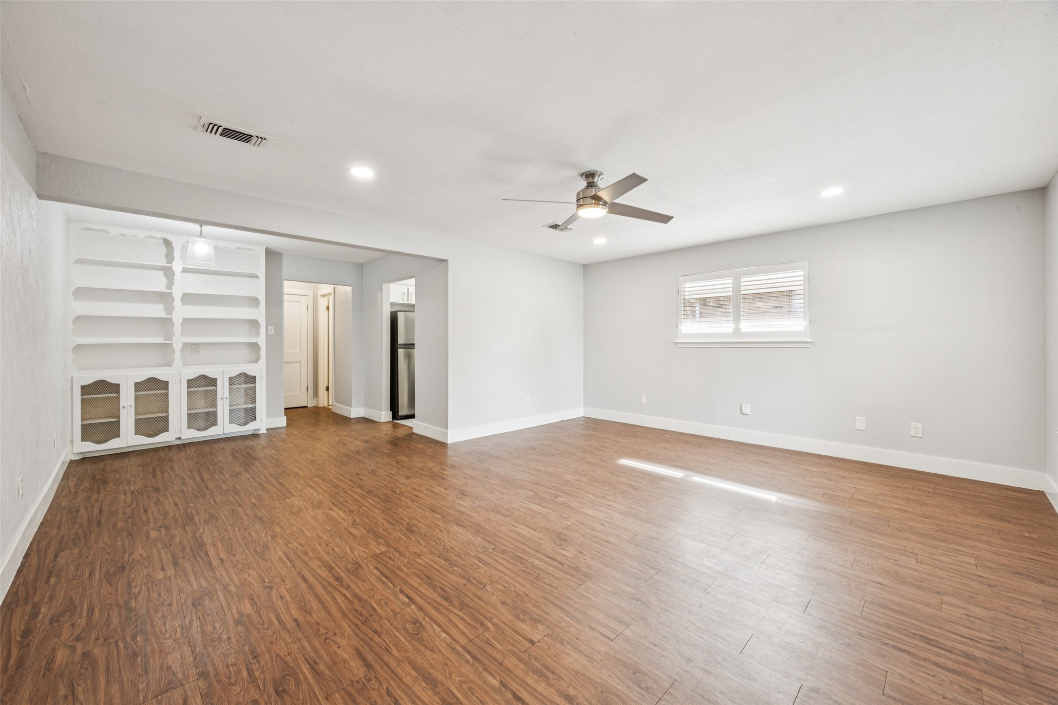 2529 W Twelfth Street