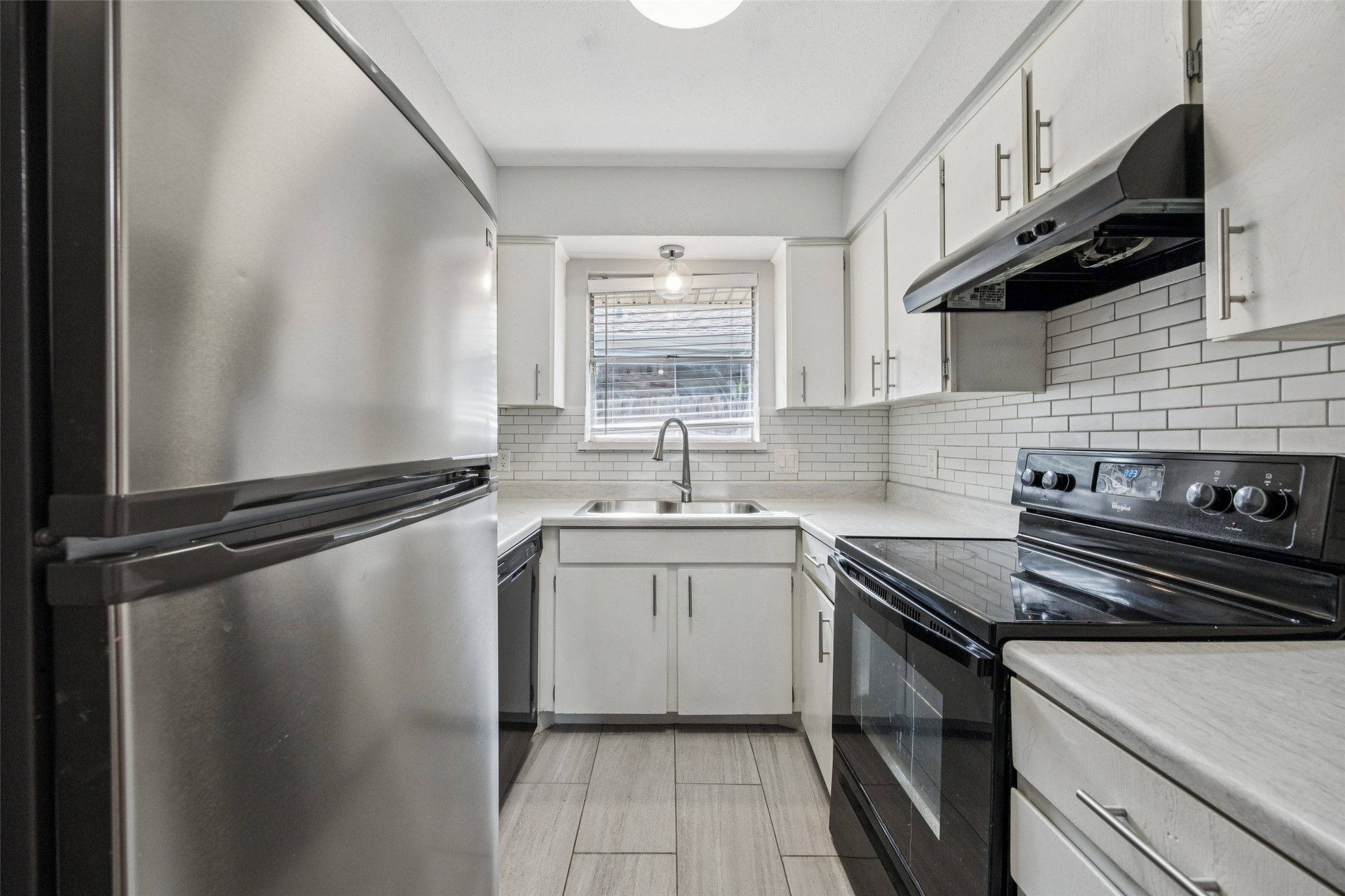 2529 W Twelfth Street
