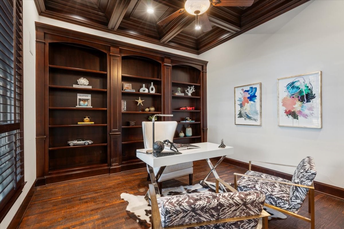 2709 King Arthur Boulevard