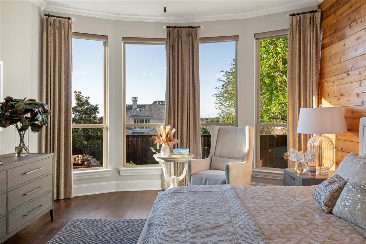 2709 King Arthur Boulevard