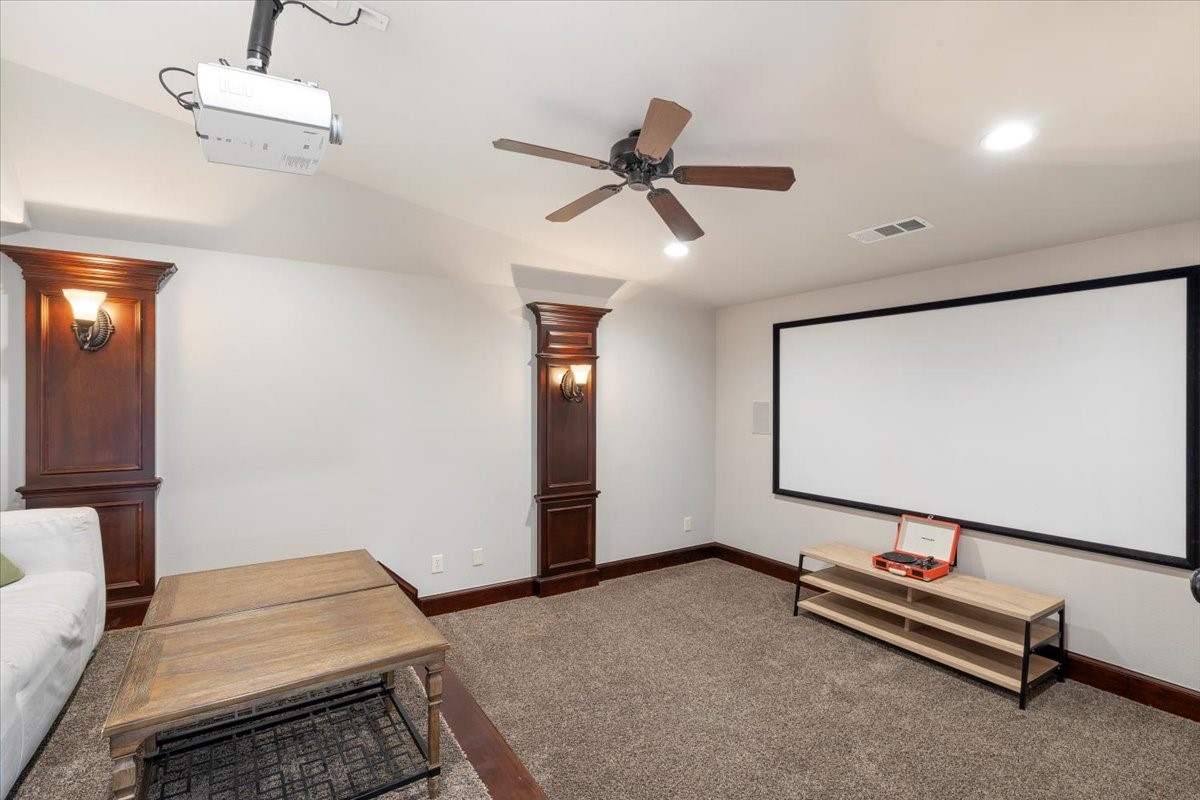 2709 King Arthur Boulevard