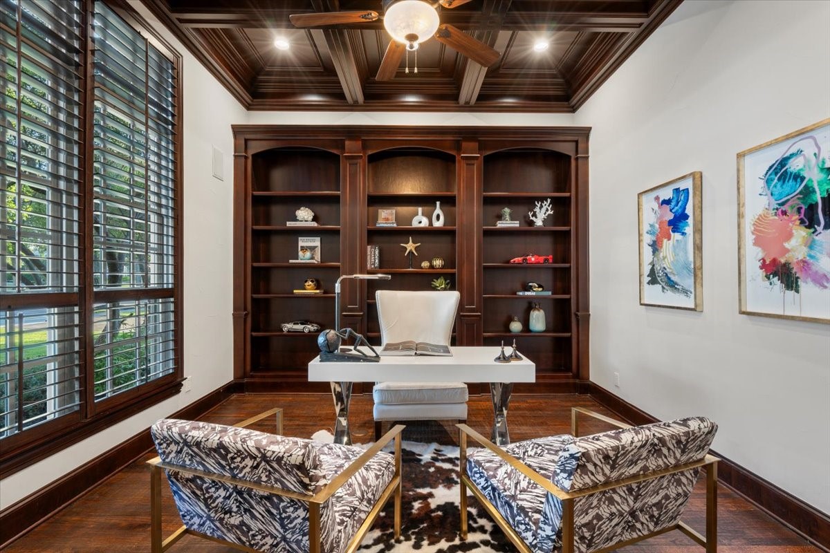 2709 King Arthur Boulevard