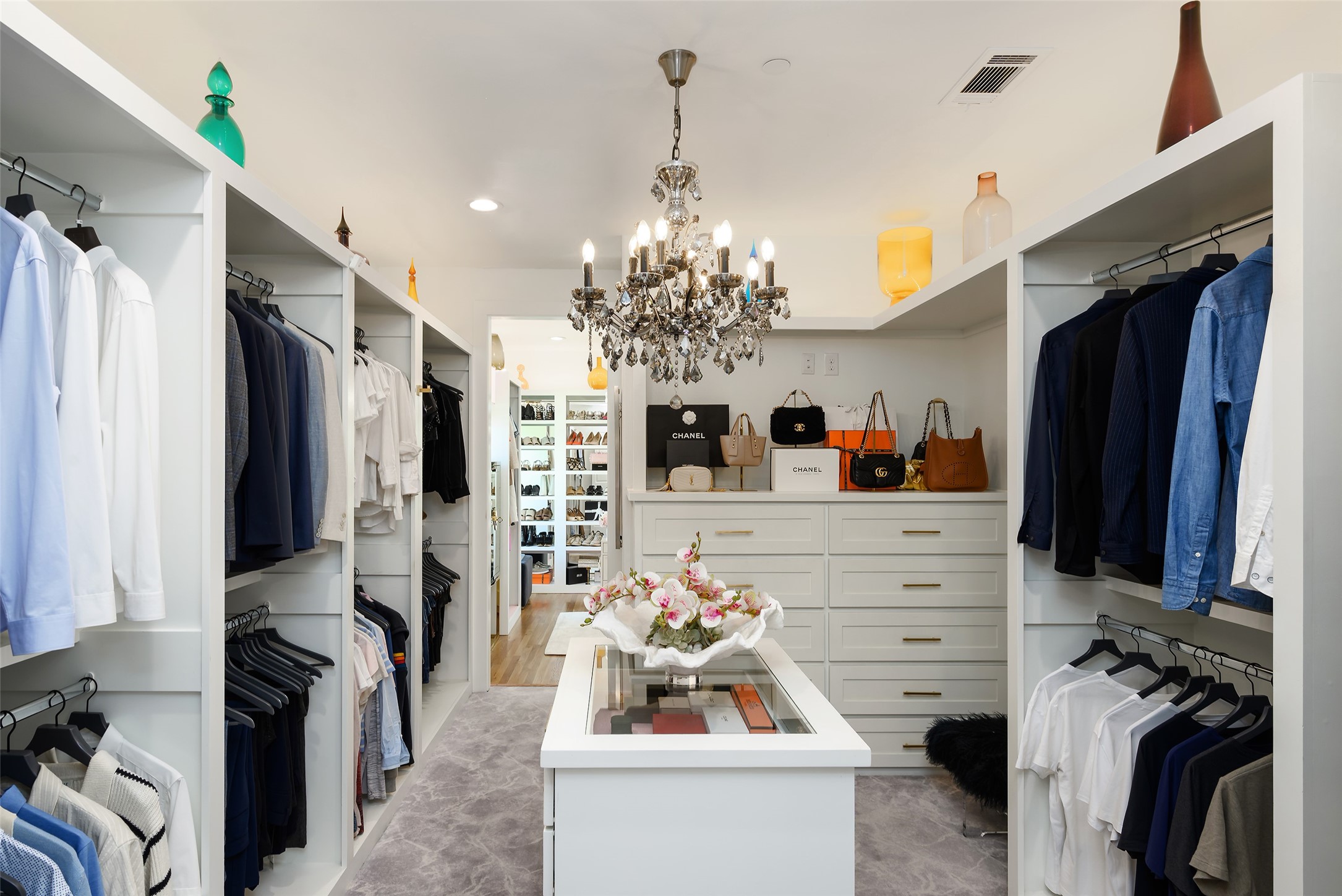 4557 Belclaire Avenue