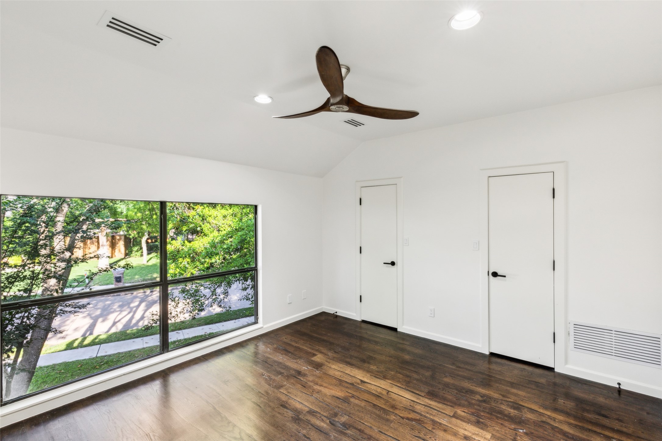 6617 Shady Creek Circle