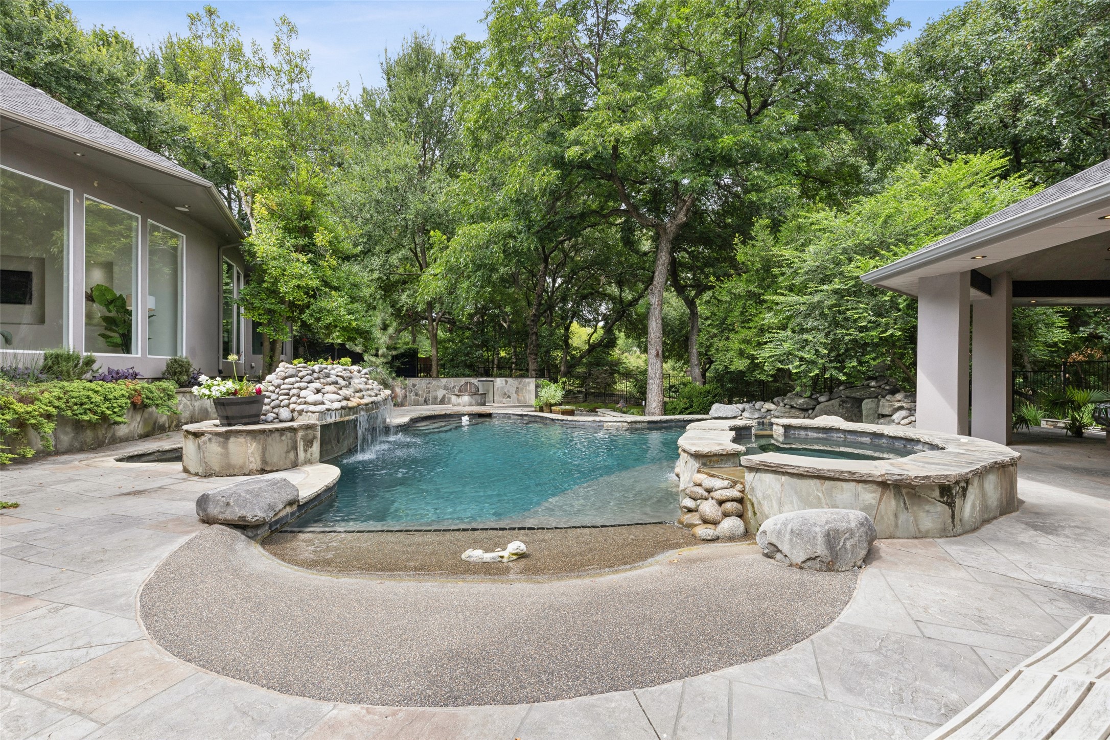 6617 Shady Creek Circle