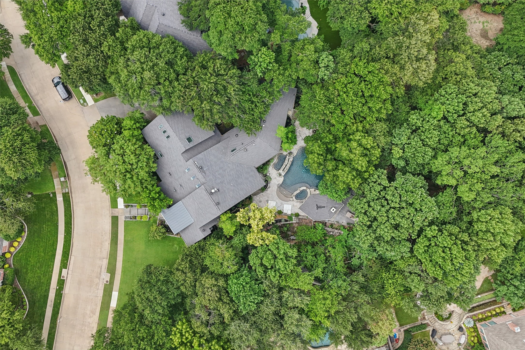 6617 Shady Creek Circle