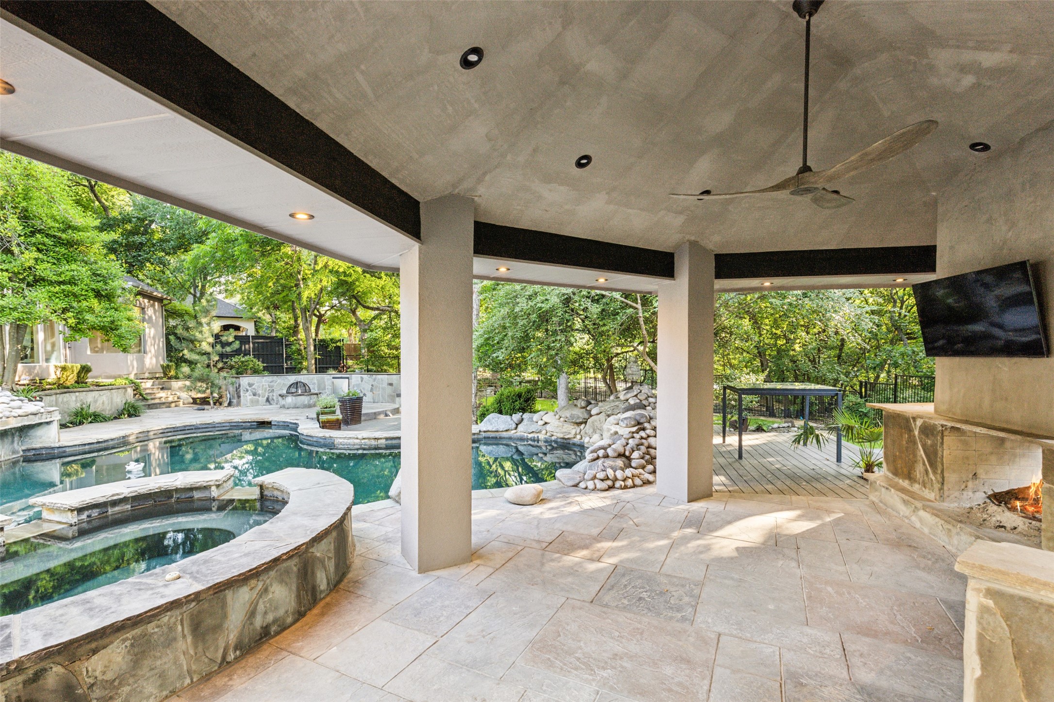 6617 Shady Creek Circle