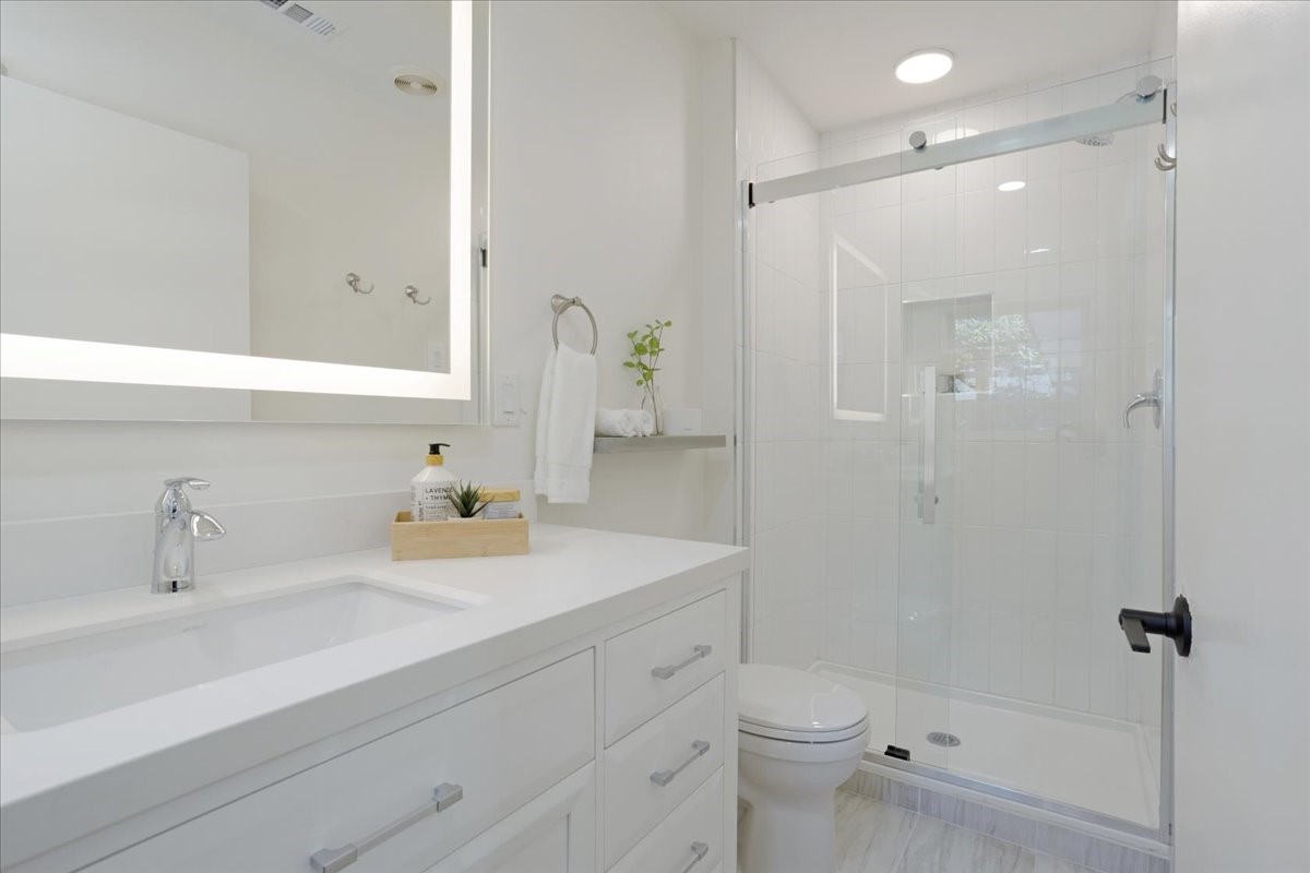 524 N Wharton Street