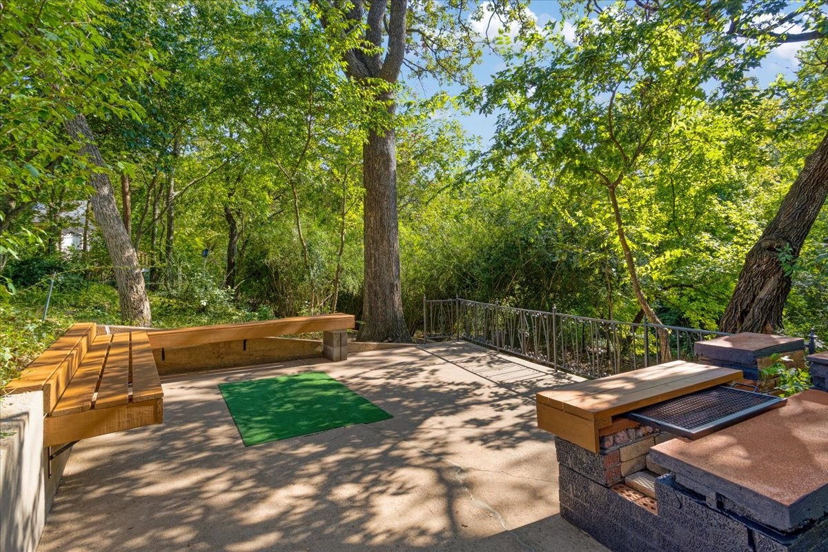 524 N Wharton Street