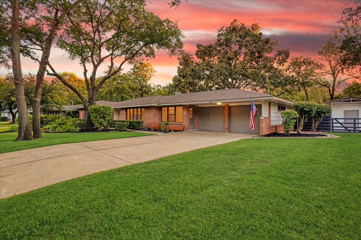 524 N Wharton Street