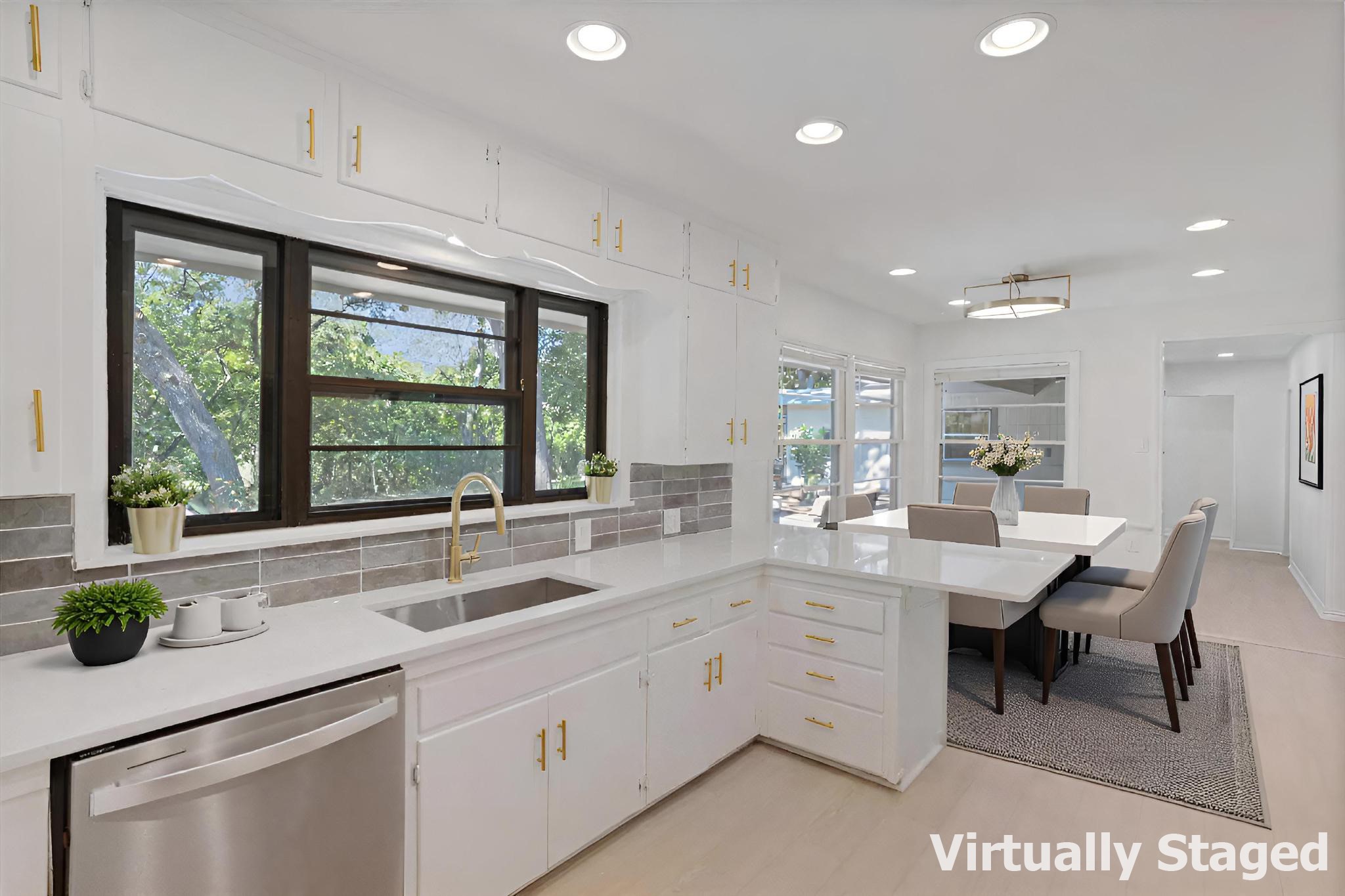 524 N Wharton Street