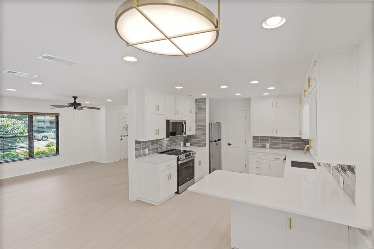 524 N Wharton Street