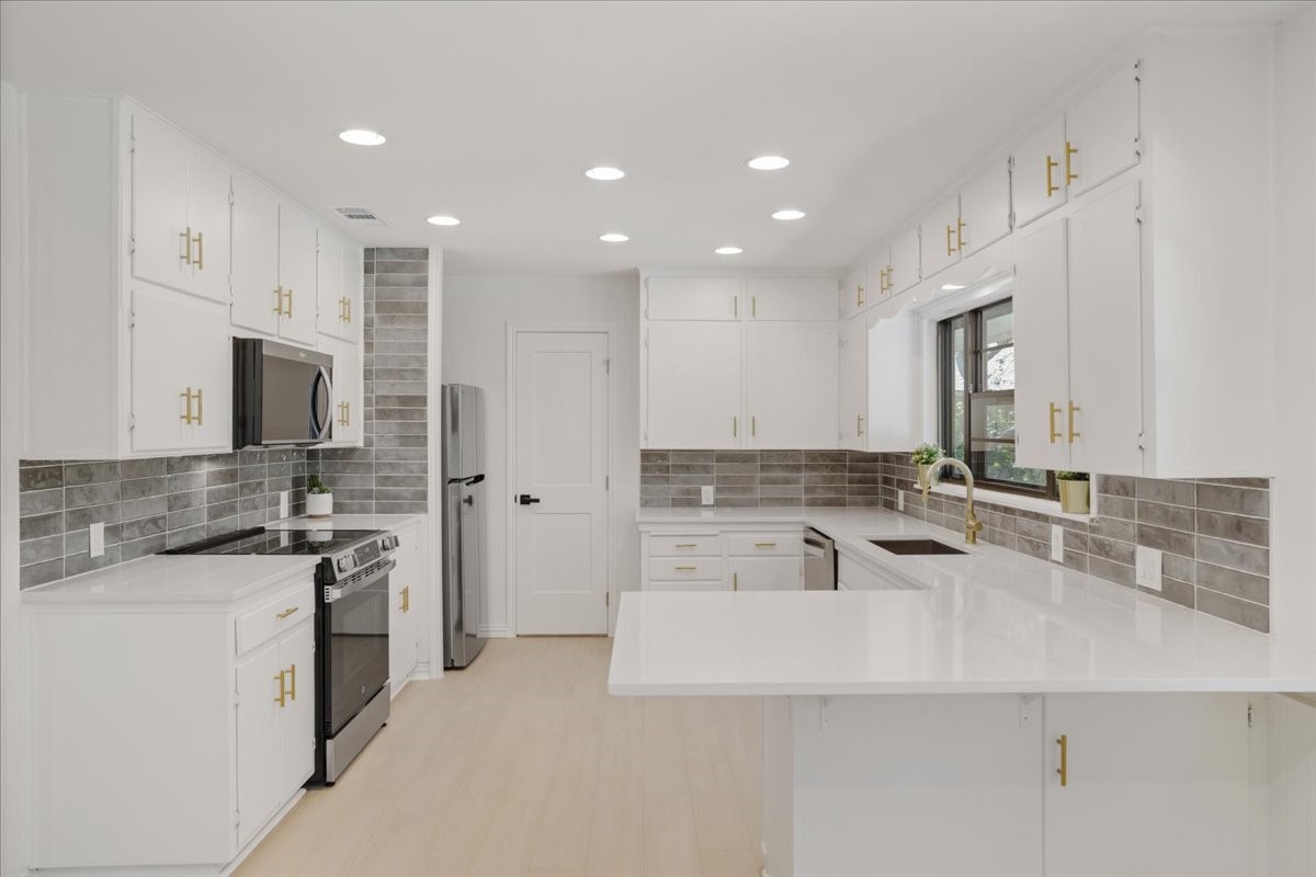 524 N Wharton Street