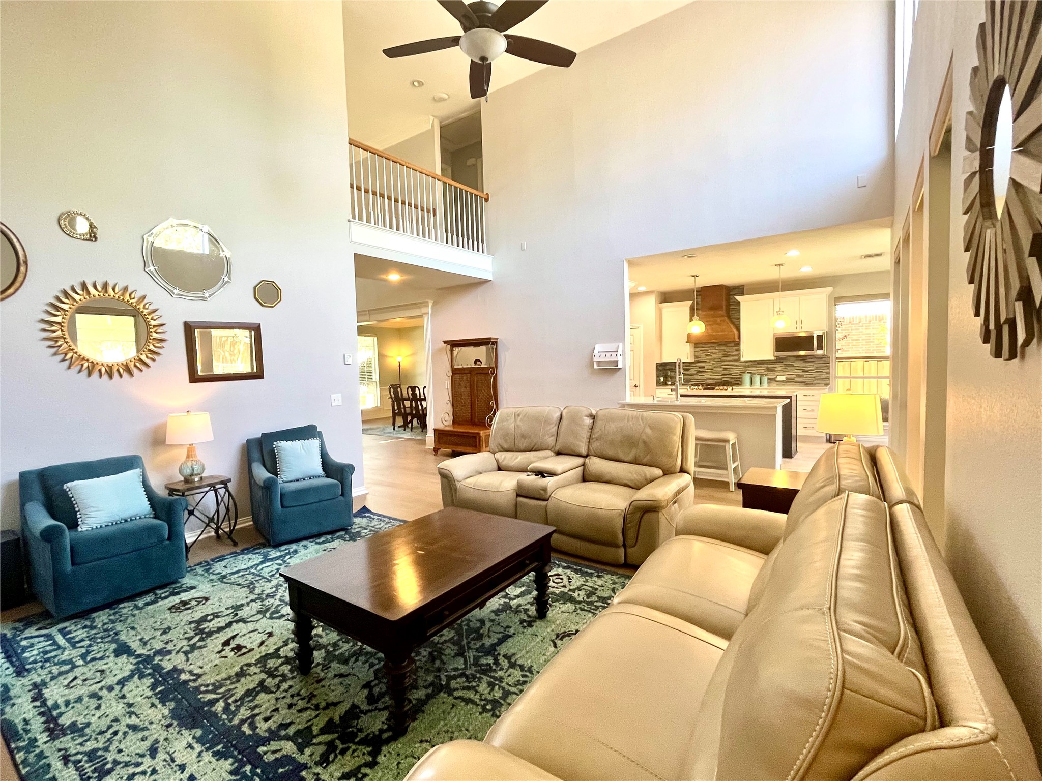 8402 Pinnacle Drive