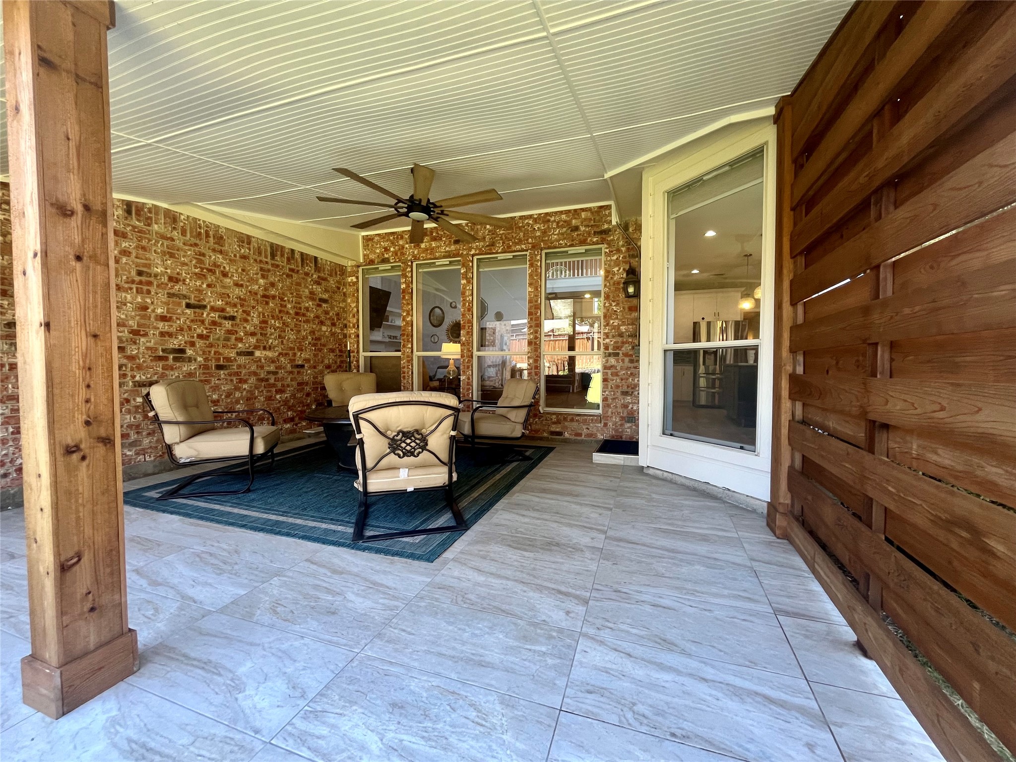 8402 Pinnacle Drive