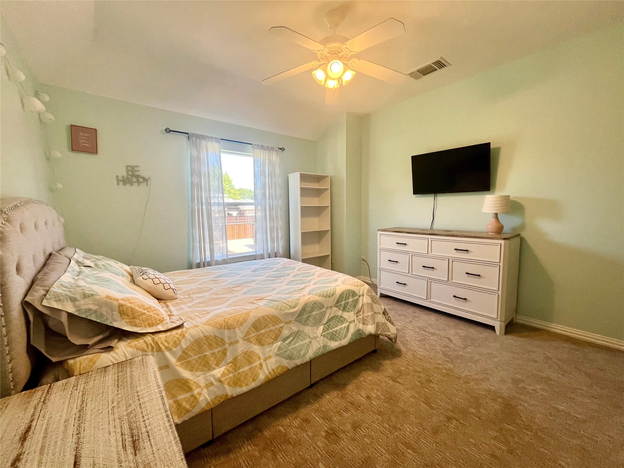 8402 Pinnacle Drive