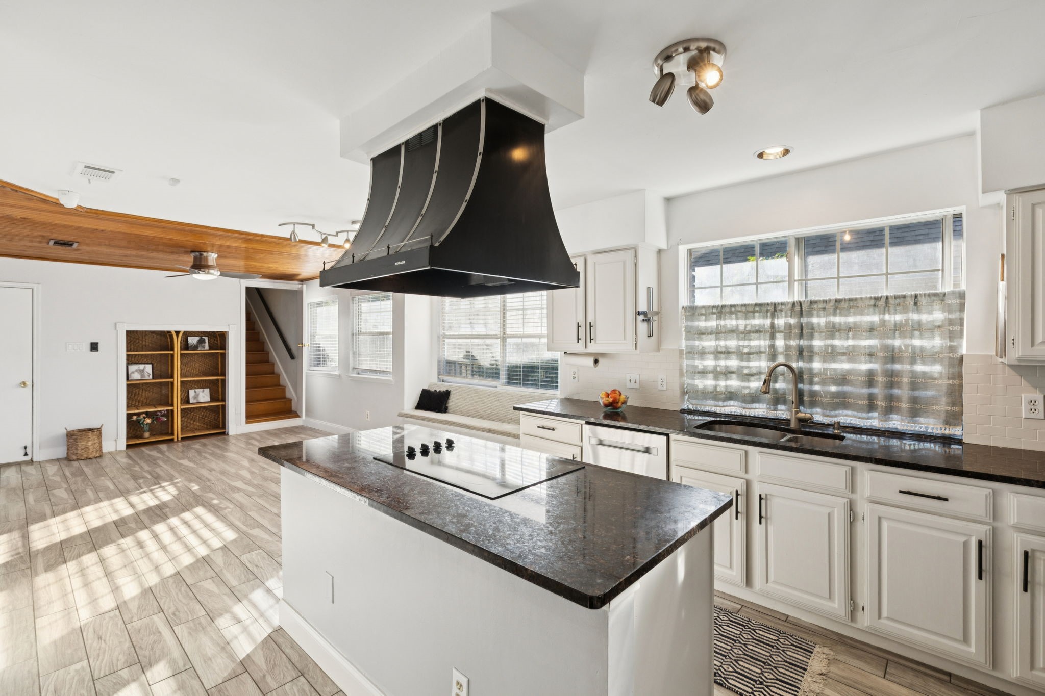 4204 Harvest Hill Court