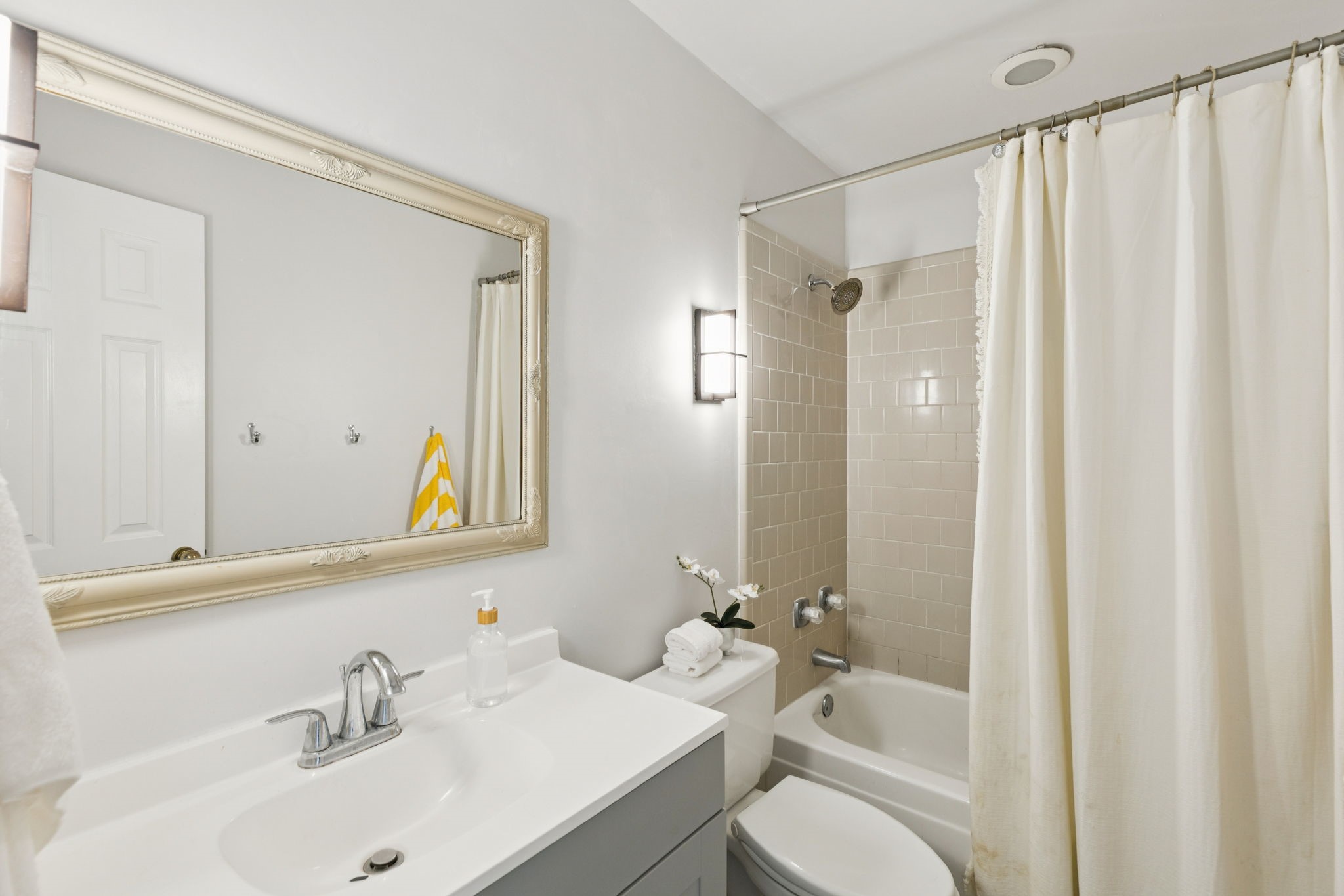 4204 Harvest Hill Court