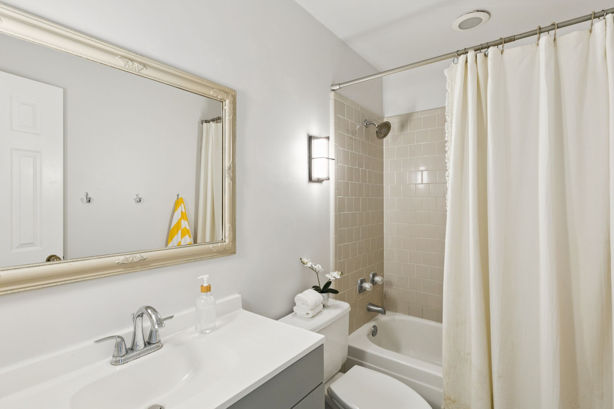 4204 Harvest Hill Court