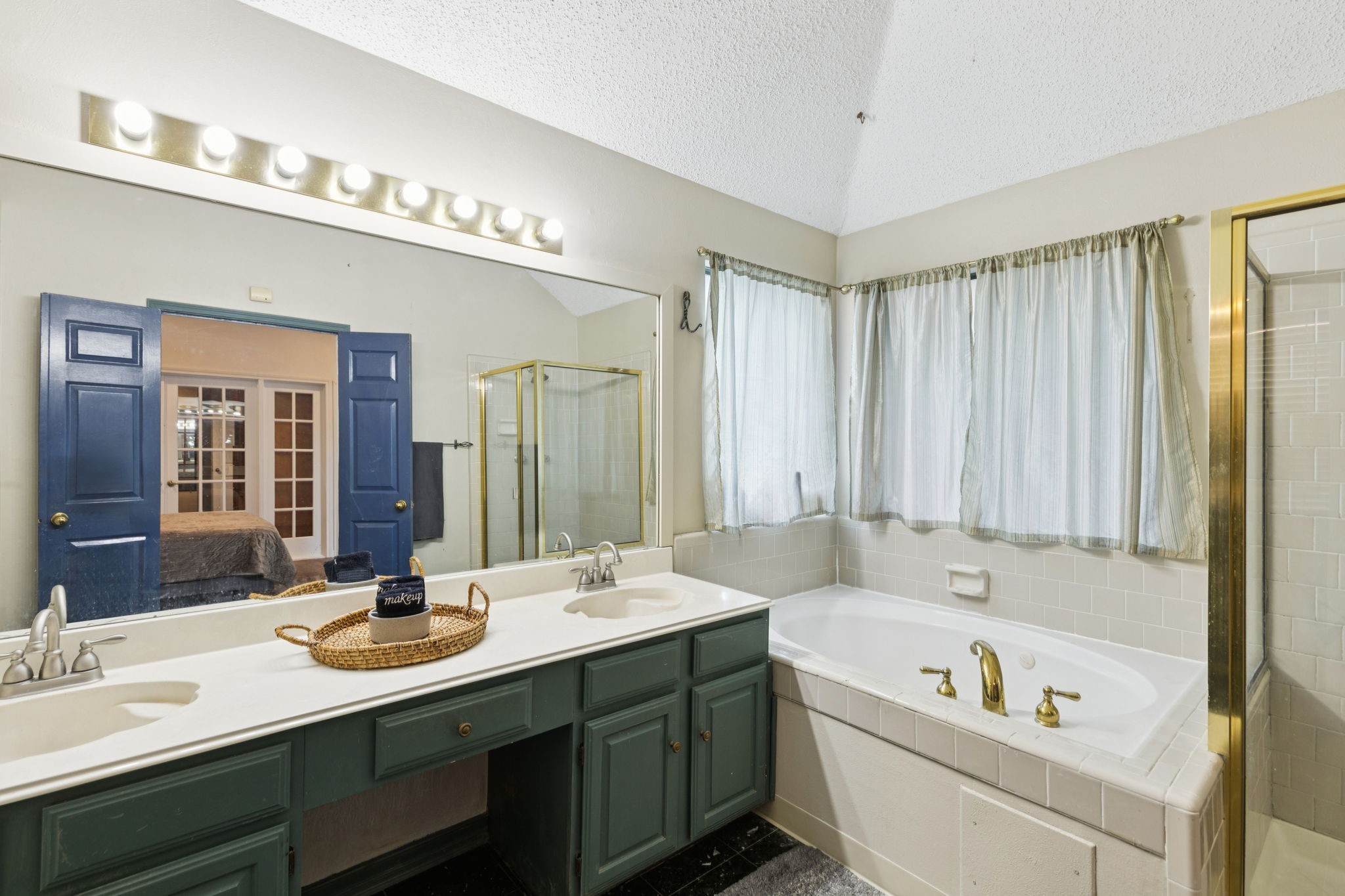 4204 Harvest Hill Court