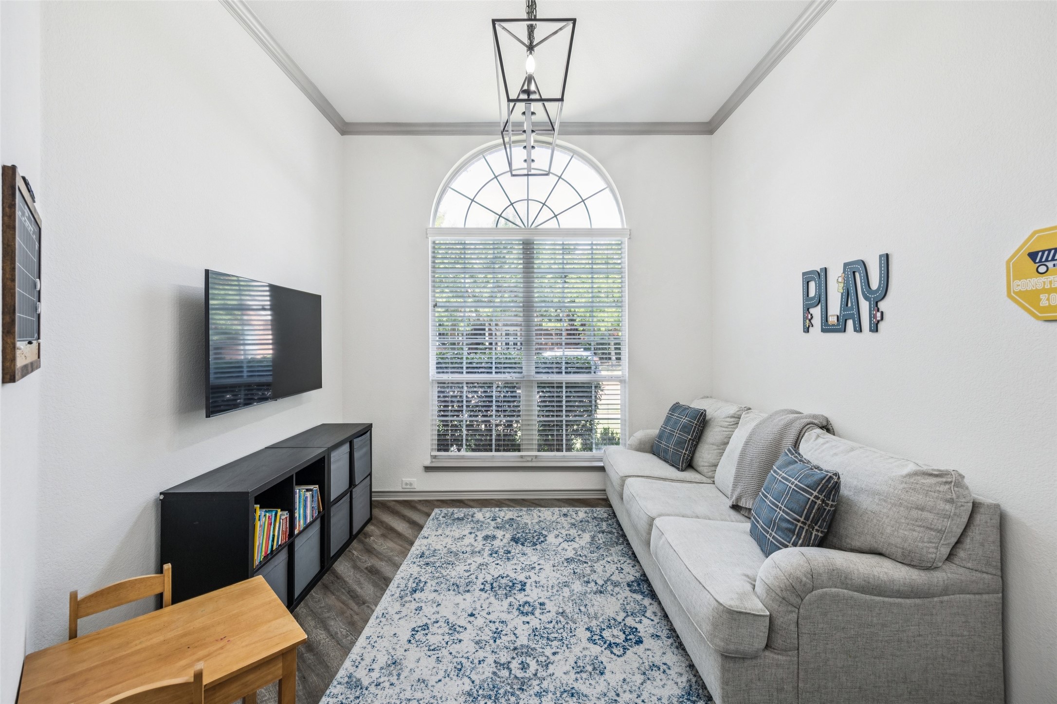 10082 Planters Row Drive